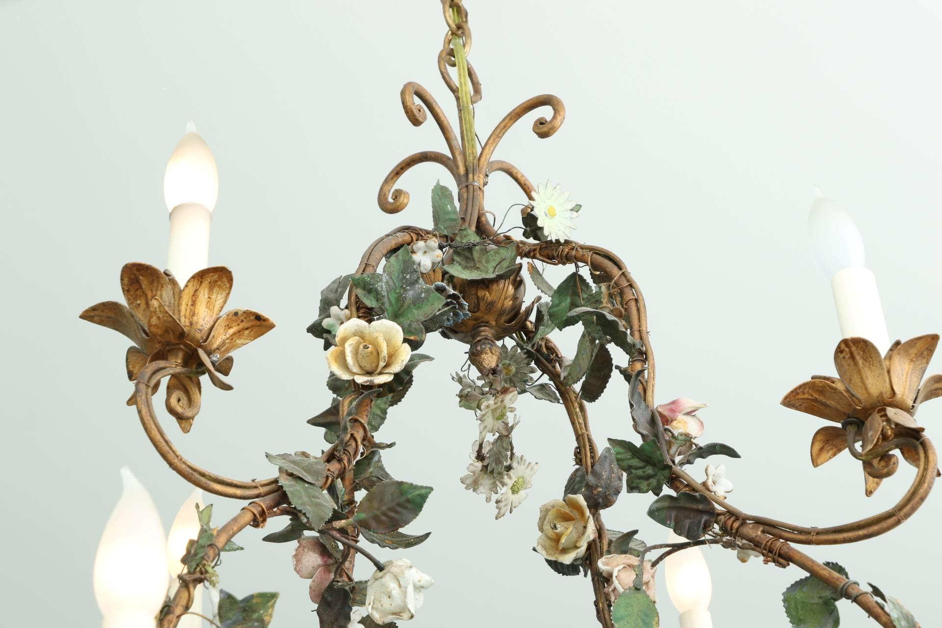 Large-Scale Tole Floral Twelve-Light Chandelier 3