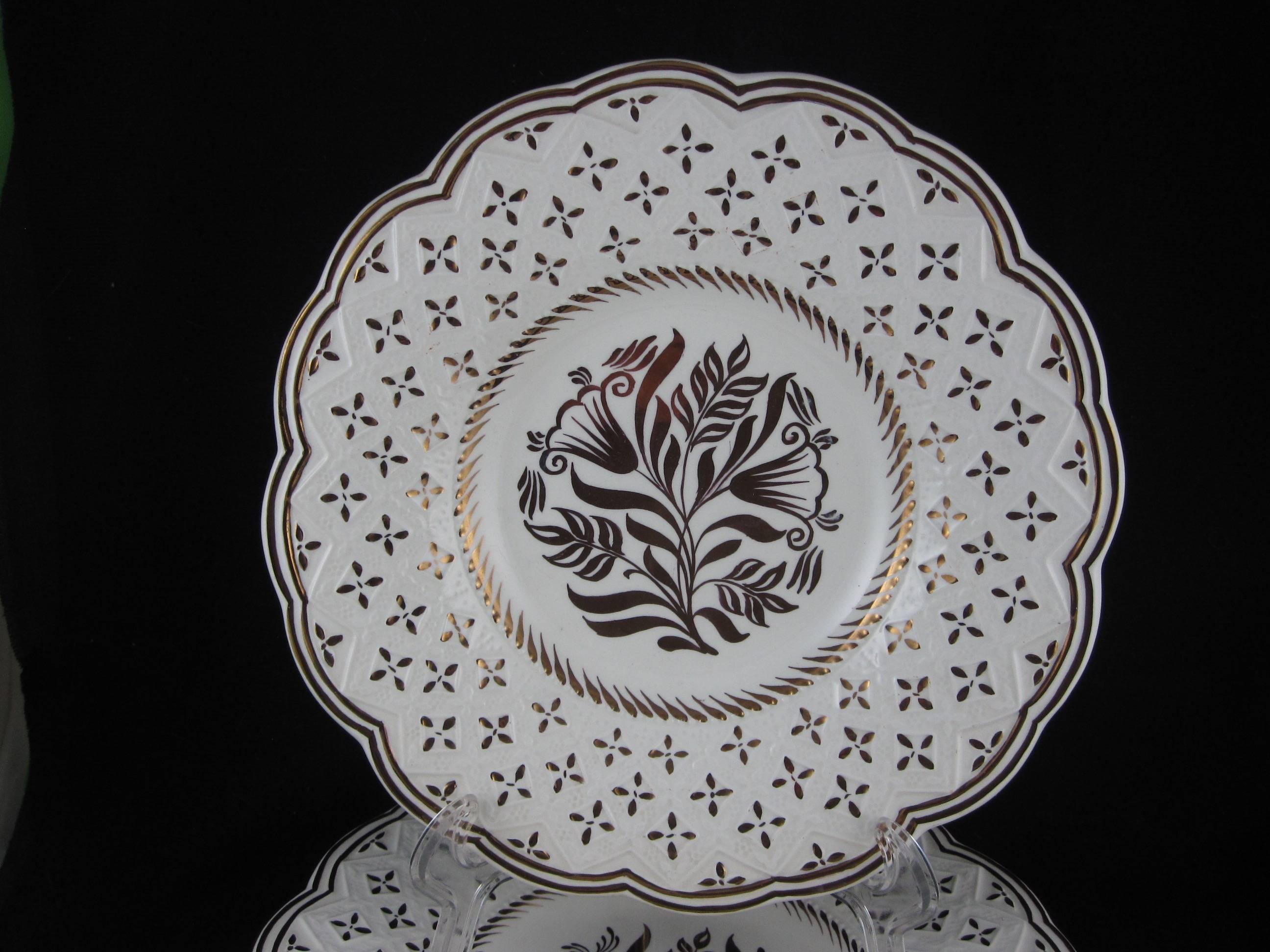 English Wedgwood Gold Lustre Gothic Revival Floral Earthenware Plates, Set of Six