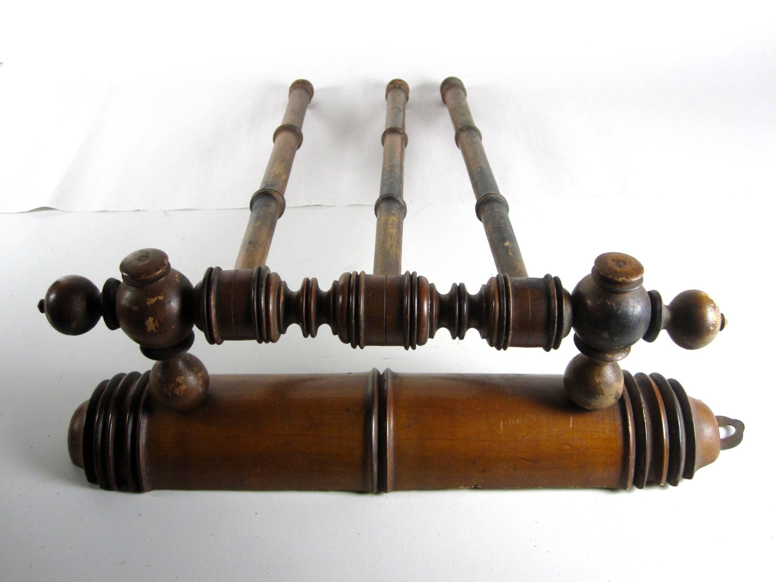 Belle Époque Antique French Faux Bamboo Fruitwood Swing-Arm Hand or Dish Towel Wall Rack
