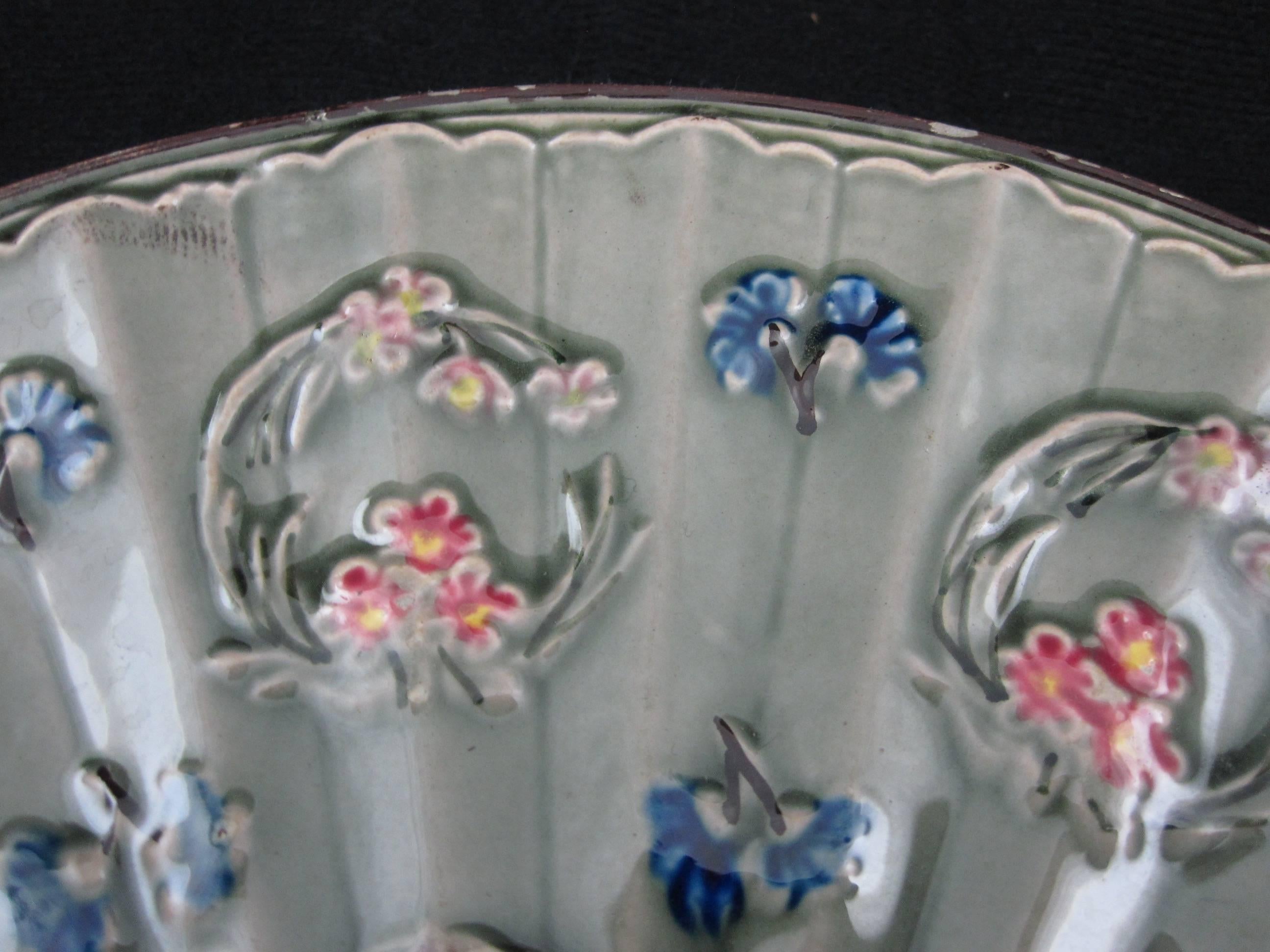 Art Nouveau Villeroy & Boch, Japonisme Majolica Fan and Floral Wall-Cabinet Plate