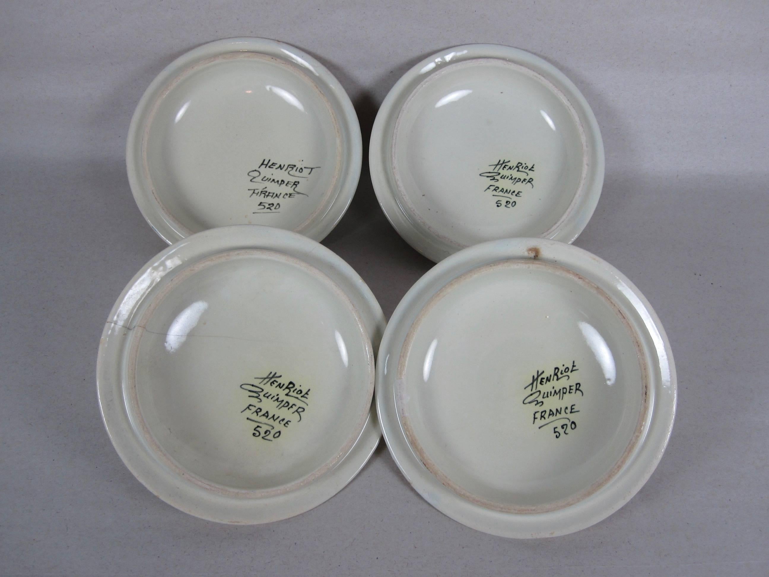 20th Century  French Faïence Henriot Quimper Two-Handled Onion Soup Lug Bowls & Lids, S/4