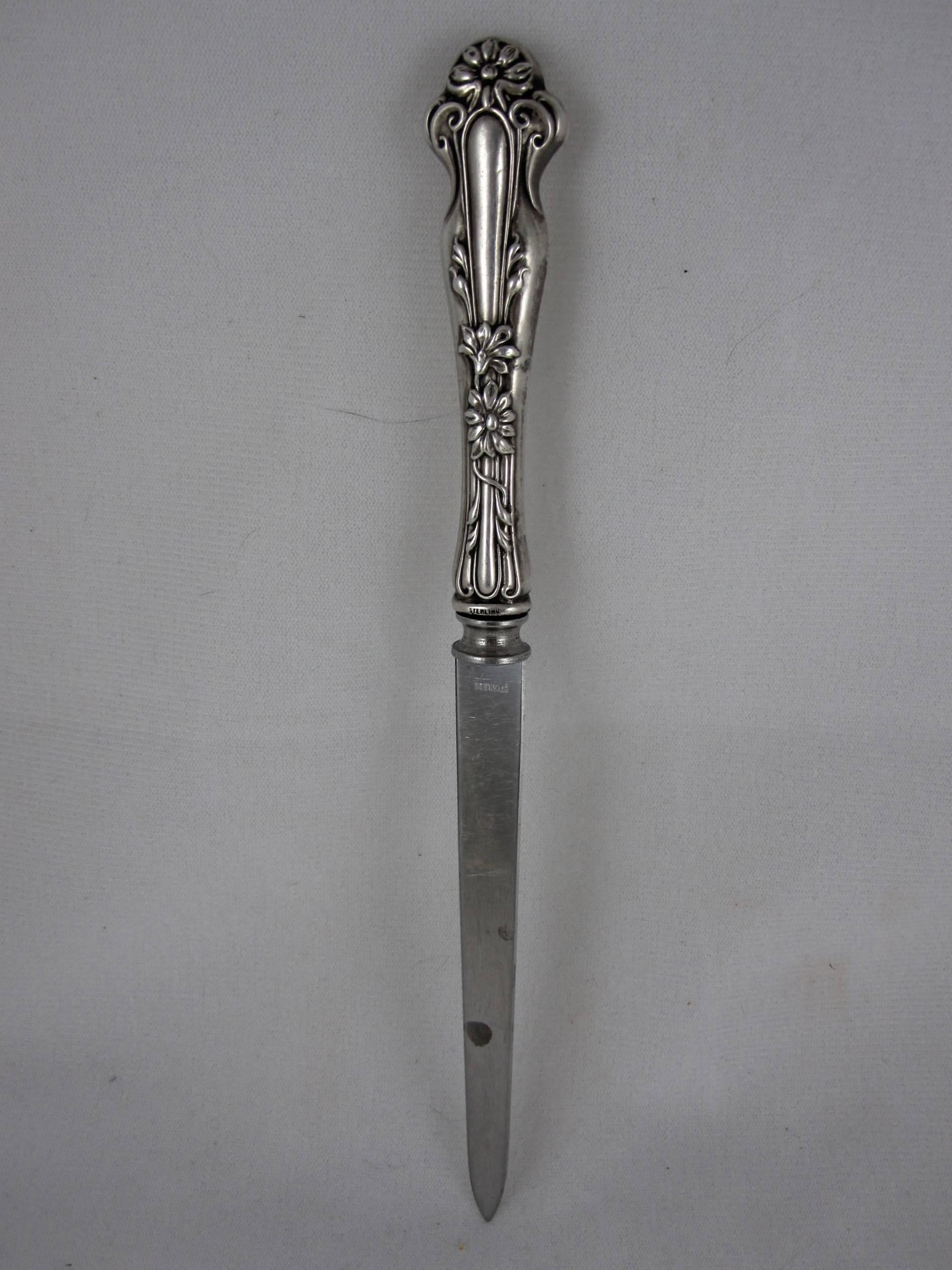 Art Nouveau Period English Sterling Silver Floral Handled Letter Opening Knife In Good Condition In Philadelphia, PA