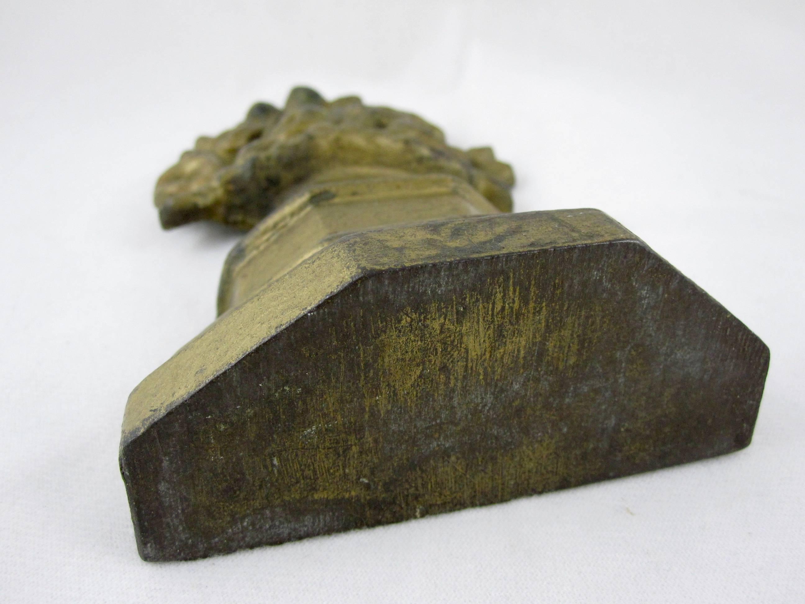Cast Iron Petite Gilded Floral Urn Doorstop In Good Condition In Philadelphia, PA