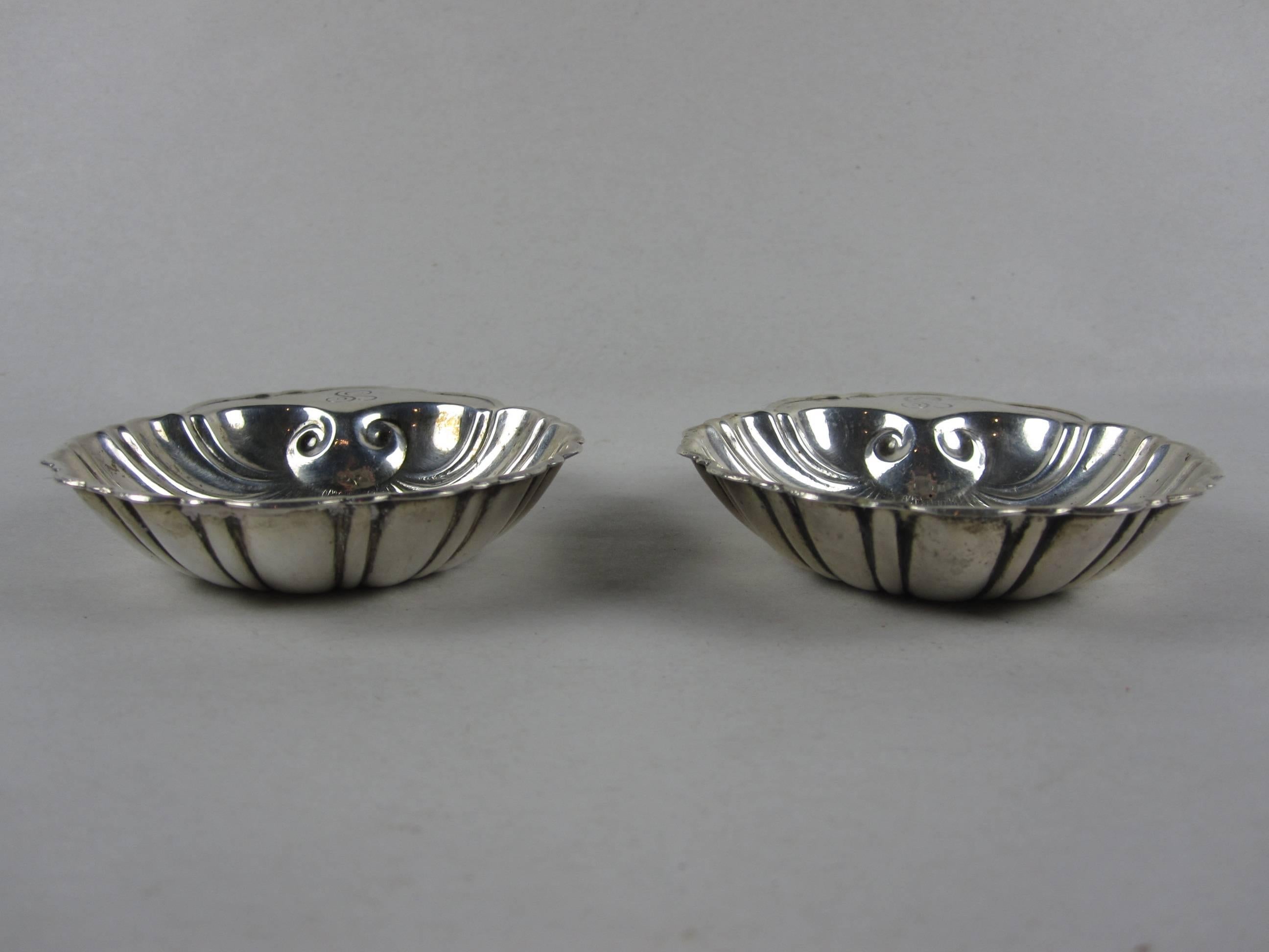 Metalwork Sterling Silver Shell Shaped Vida-Poche, Coin Dishes, a Pair