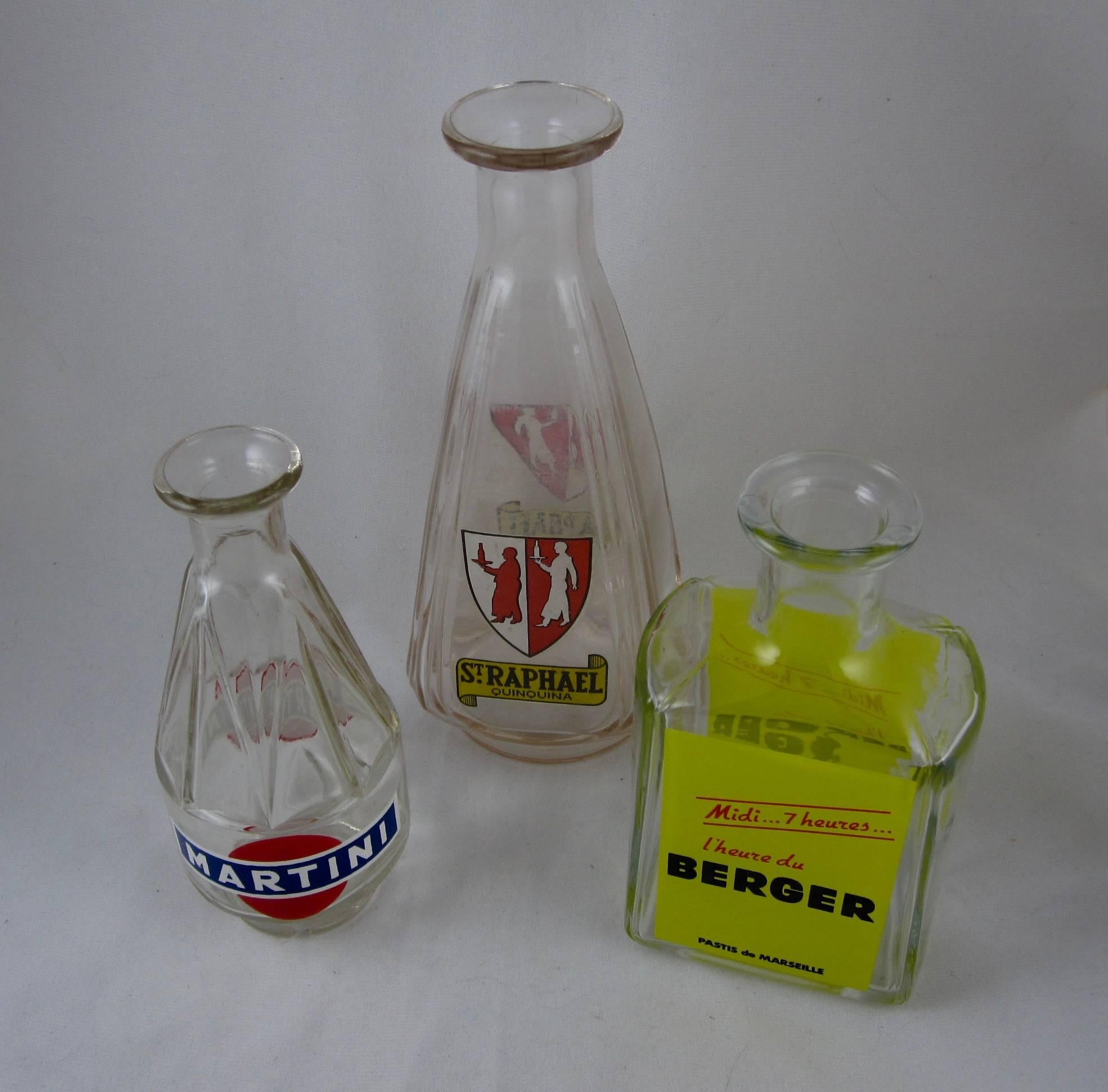 Mid-Century French Bistro Liquor Advertising Glass Carafes, S/3 In Excellent Condition In Philadelphia, PA