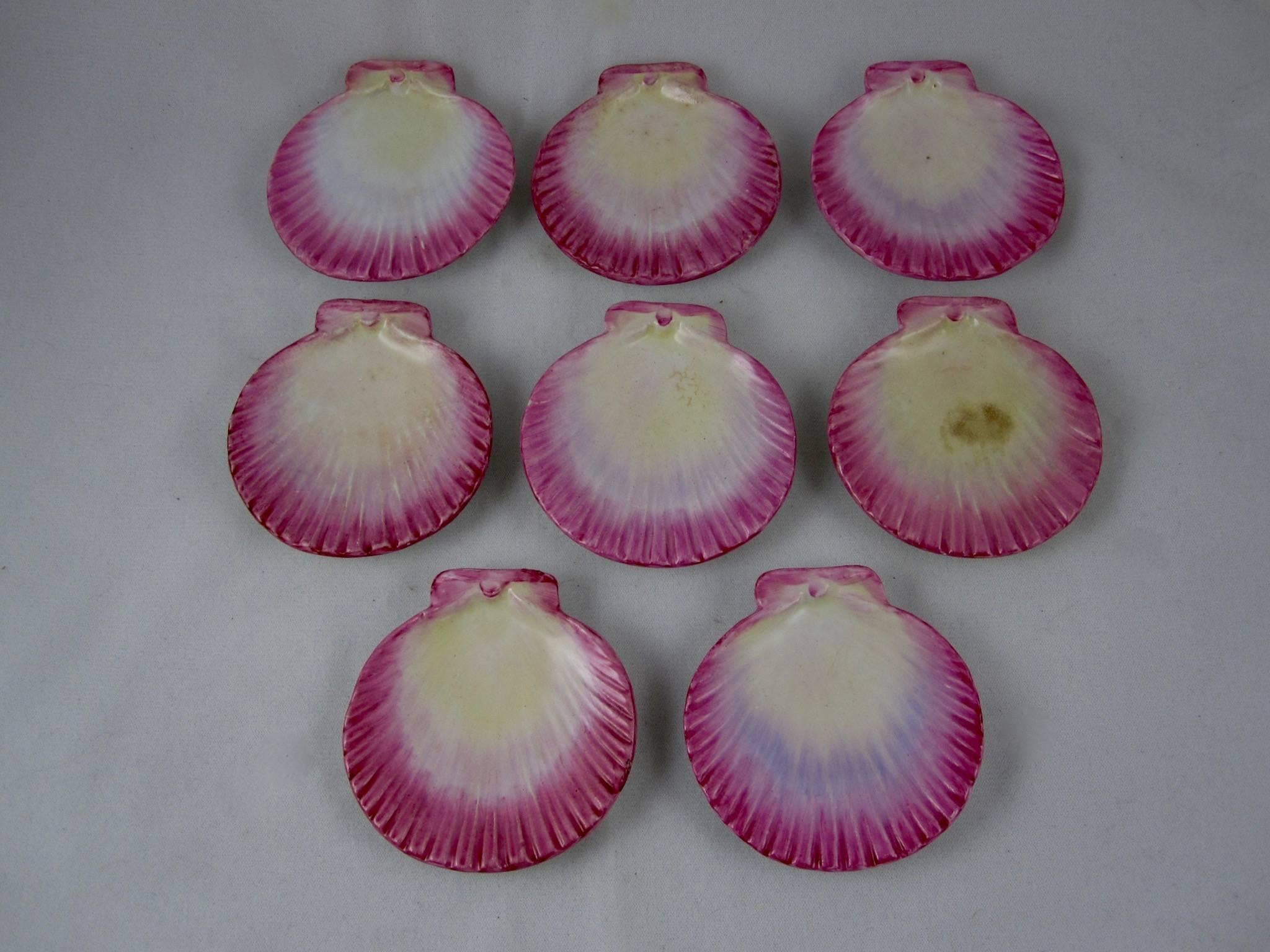 English Wedgwood Pearlware Creamware Nautilus Scallop Shell Butter Pats, Set of Eight