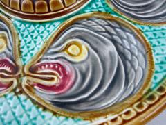 French Barbotine Onnaing Majolica Fish Head Oyster Plate, circa 1870