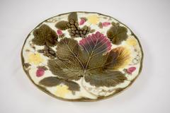 Wedgwood Majolica Argenta Grape Leaf and Strawberry Plate, circa 1875