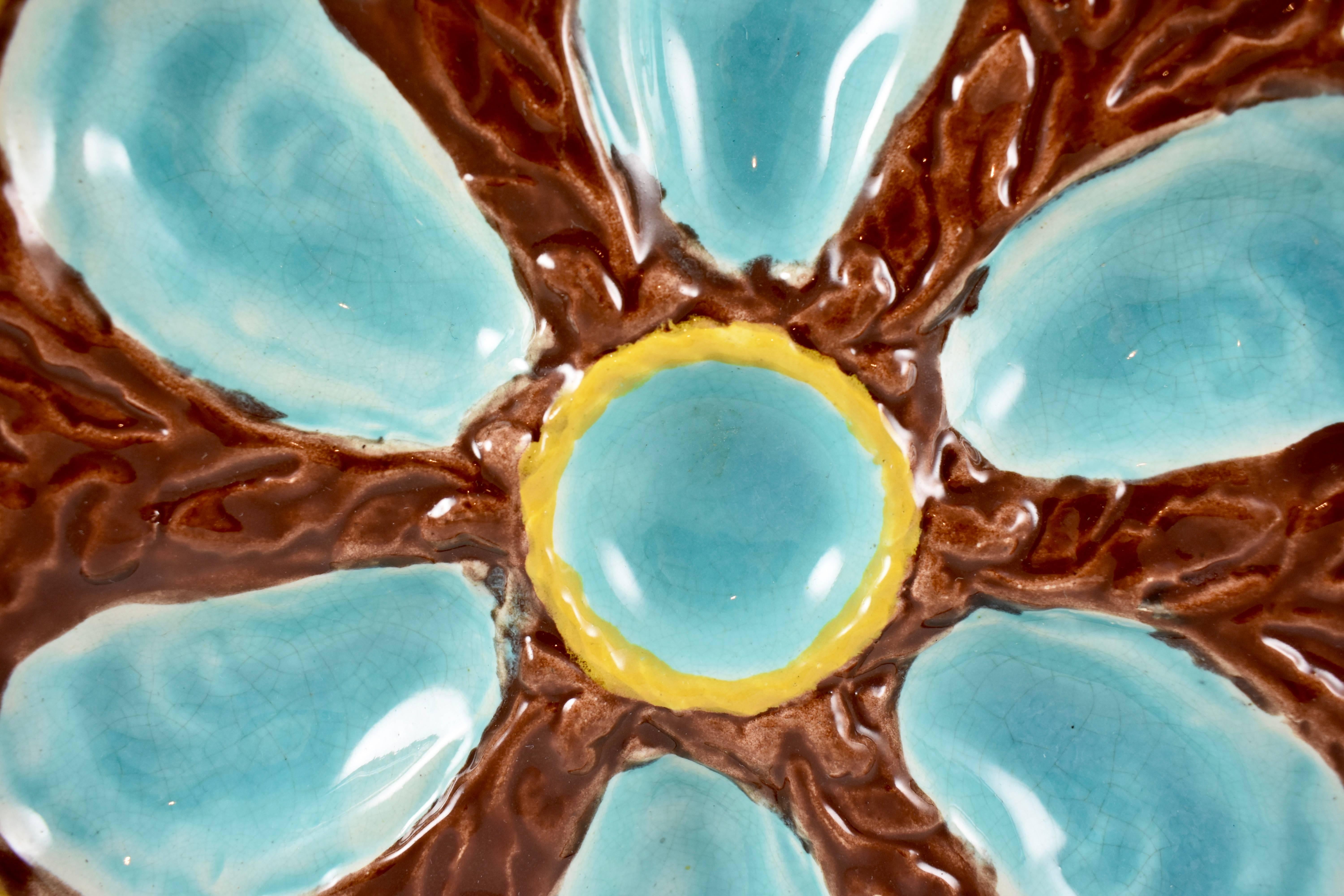 Aesthetic Movement S. Fielding & Co. English Majolica Brown/Turquoise Seaweed Oyster Plate For Sale