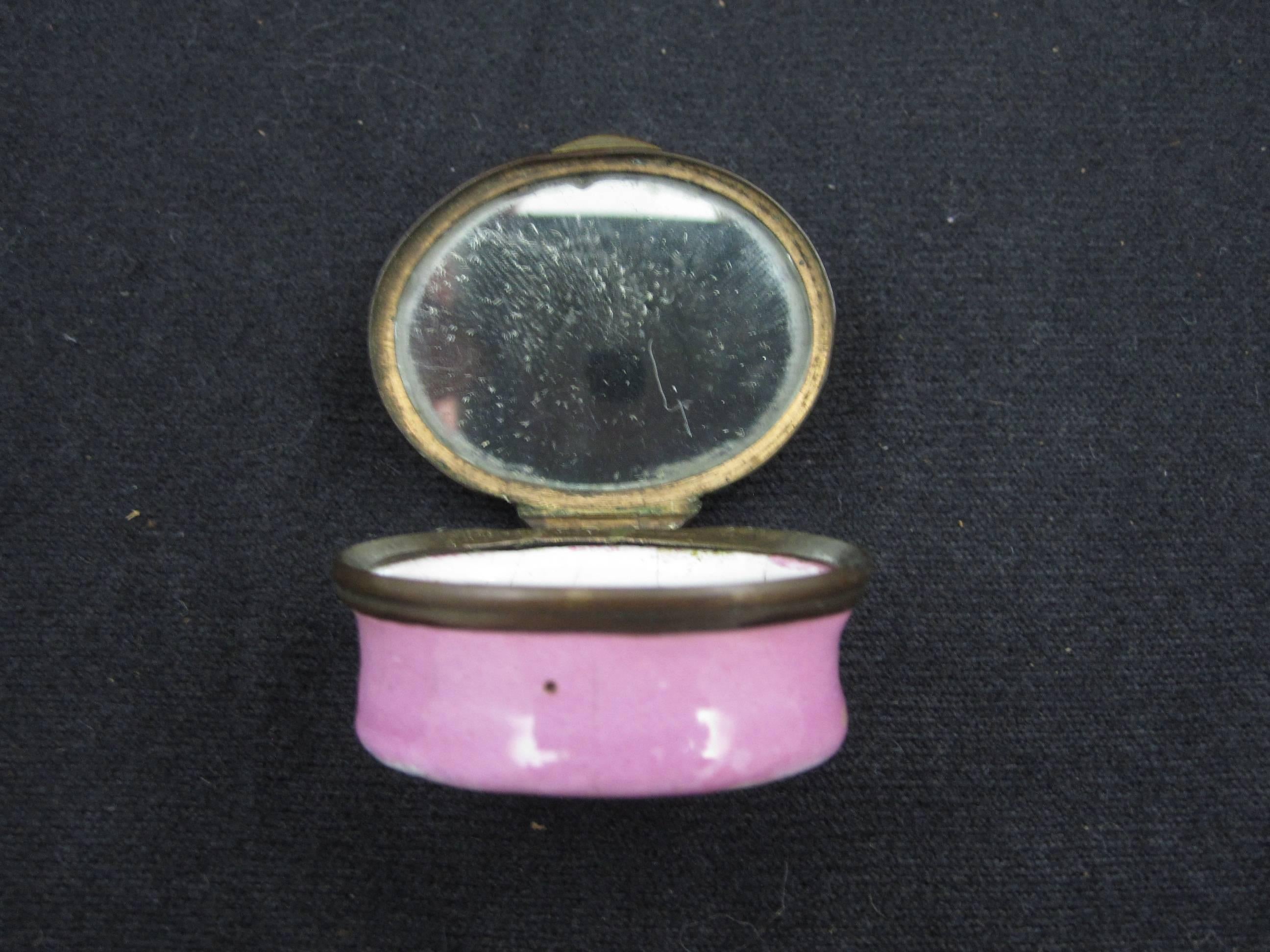 18th Century English Bilston Enamel Snuff Box In Good Condition In Philadelphia, PA