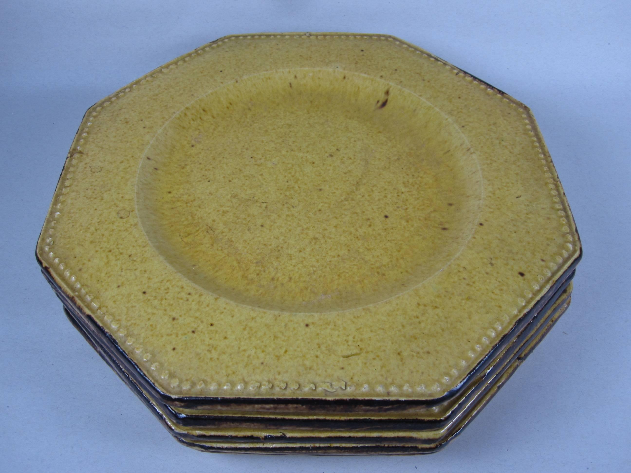 French Provincial Rustic Earthenware French Provençal Pearle Beaded Rim Plates, C.1840, S/5