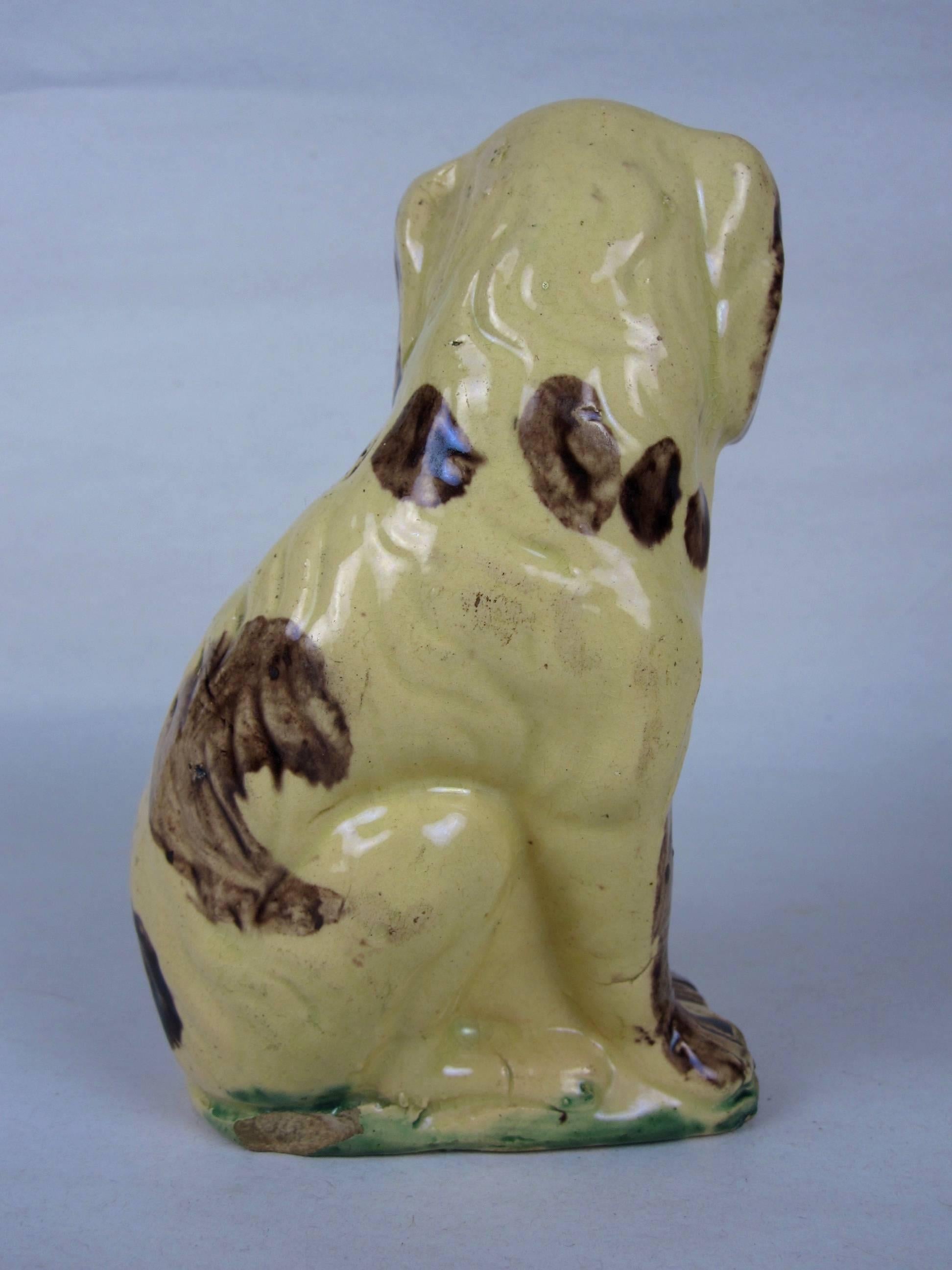 Early 19th Century American Yellow Ware & Manganese Spaniel Primitive Still Bank In Good Condition In Philadelphia, PA