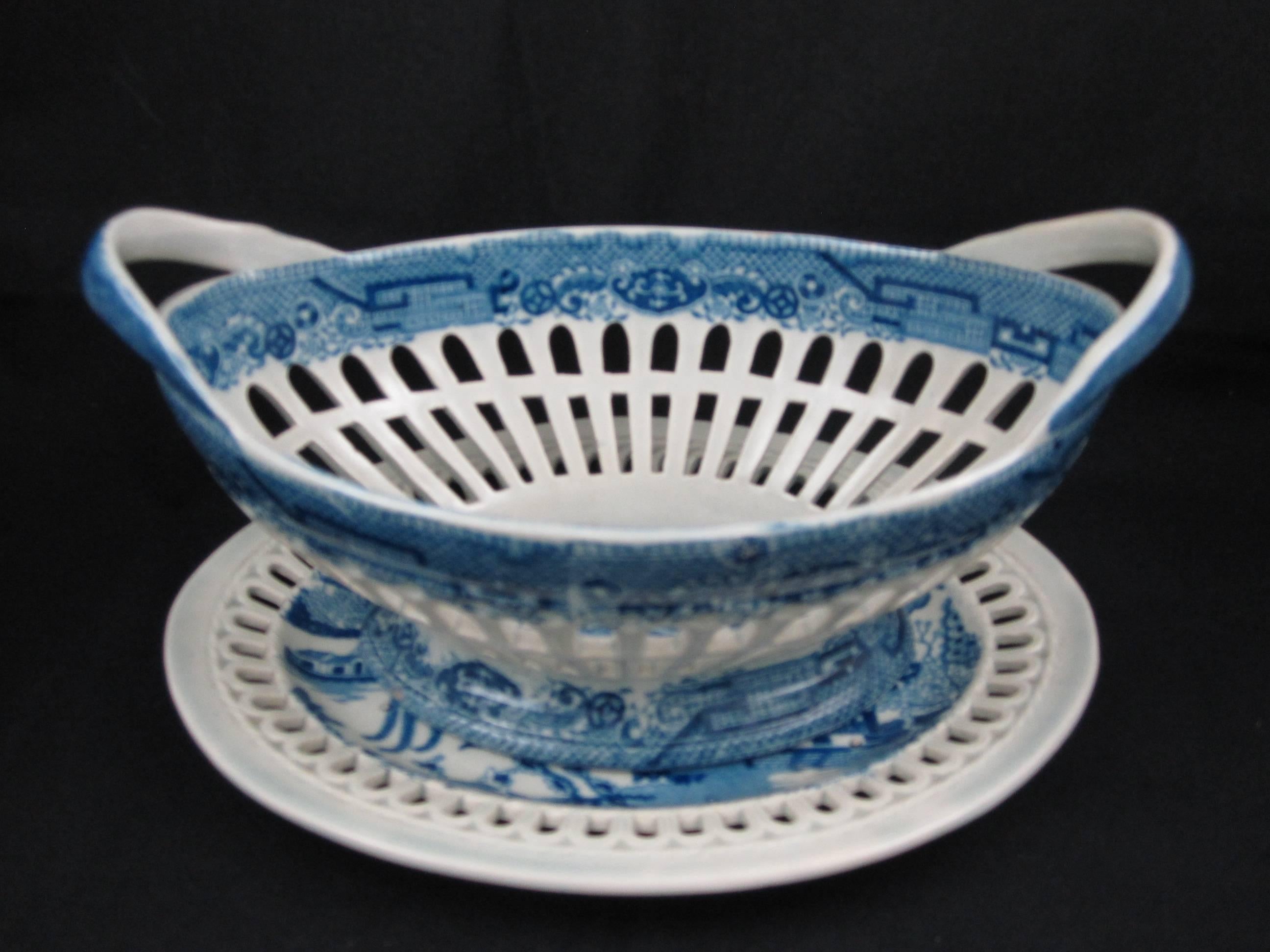 English 18th Century Staffordshire Pearlware Willow and Bird Baskets on Stands