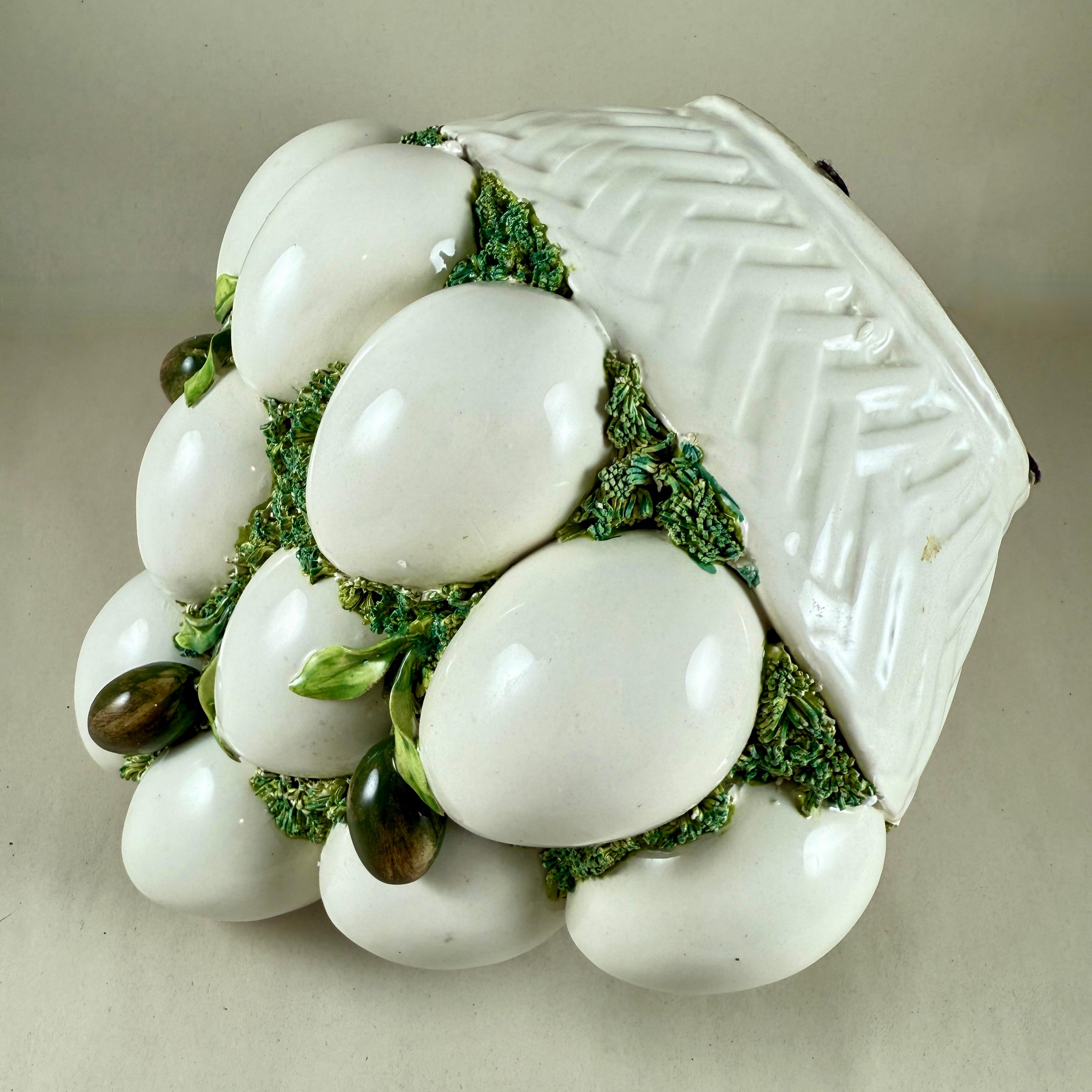 Stampato Cesto Topiary Egg & Oliver italiano di metà secolo in vendita