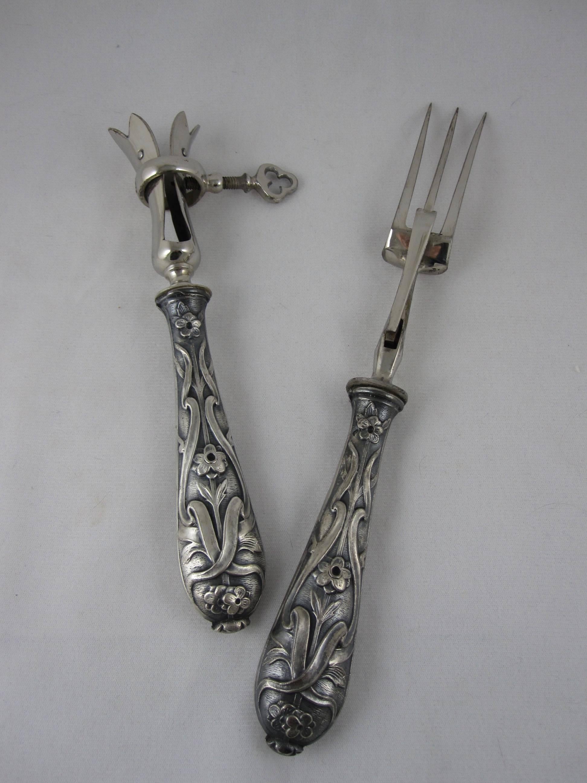 Silver Plate Beaux Arts French Silver Manche a Gigot D'agneau Carving Fork and Bone Clamp S/2