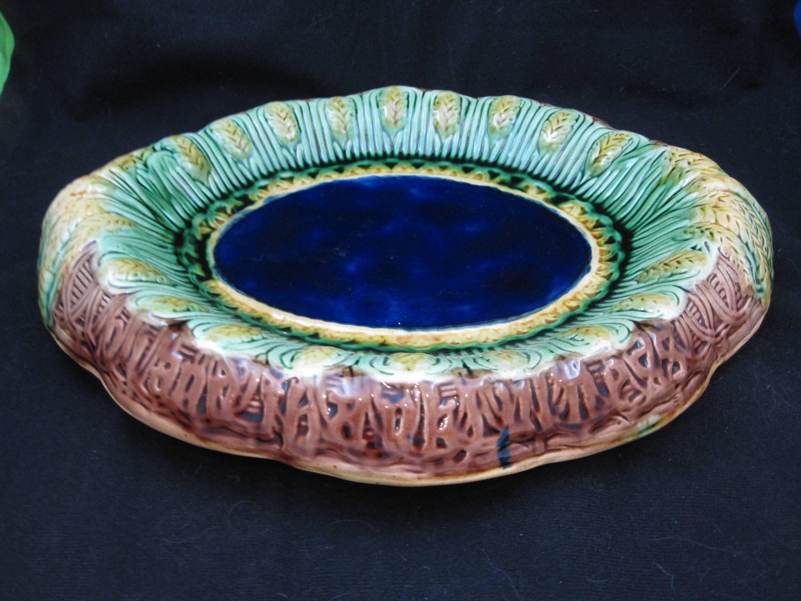 Renaissance Revival English Majolica Cobalt Blue Wheat Bread Tray In Good Condition In Philadelphia, PA