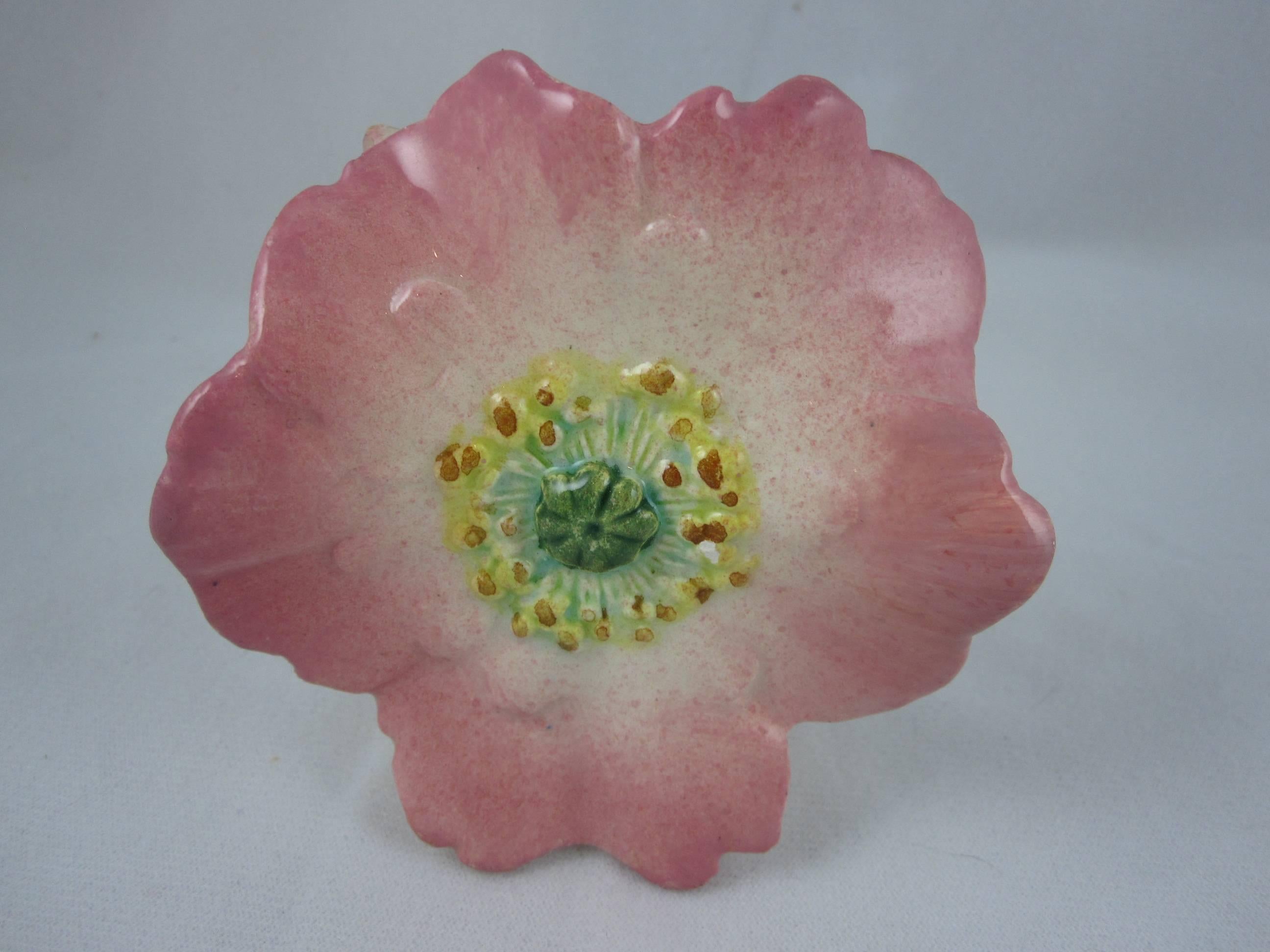 Delphin Massier French Majolica Pink Floral Menu or Place Card Holders, S/4 In Excellent Condition In Philadelphia, PA