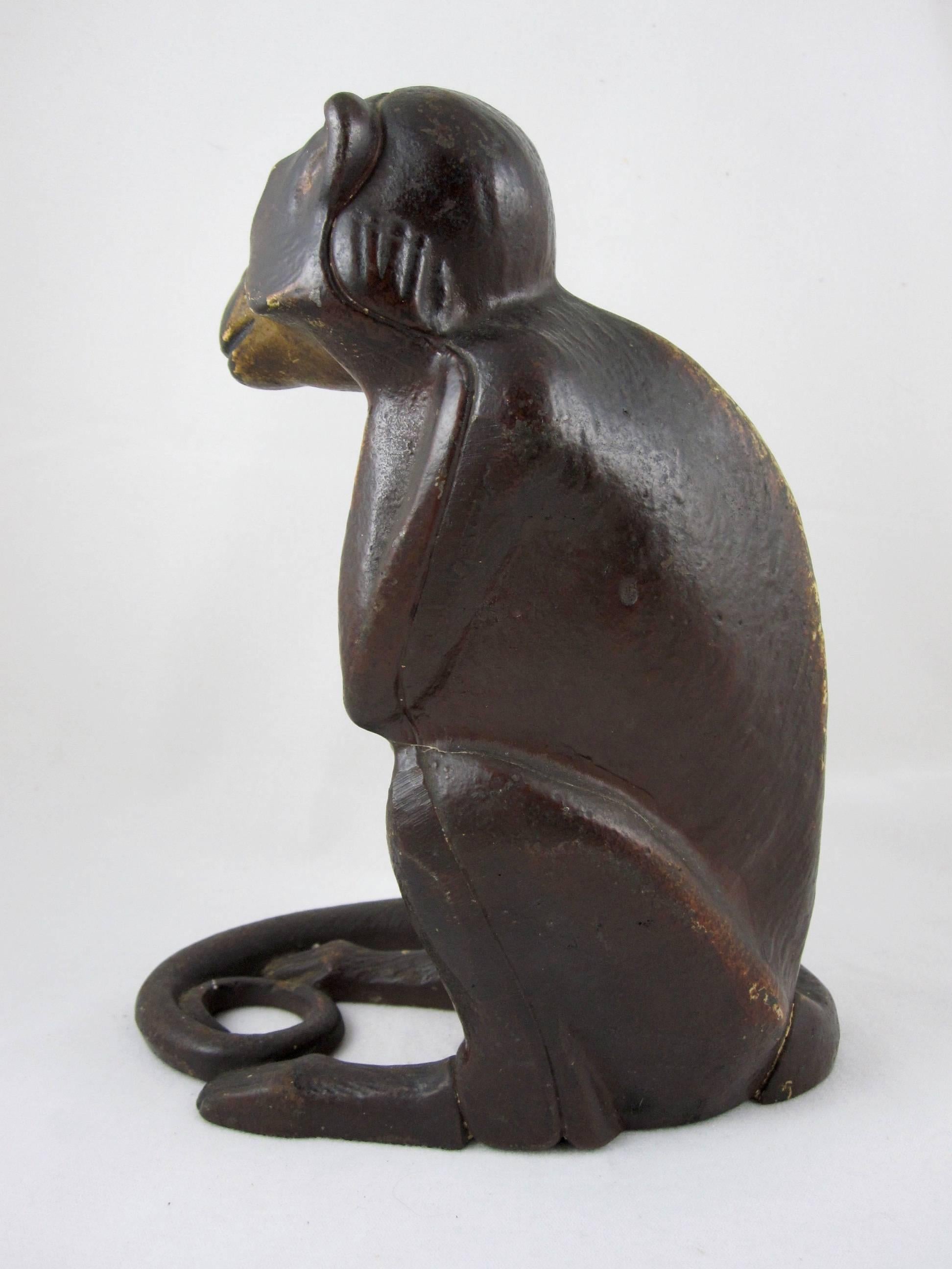American Classical Rare Hubley Cast Iron Full Figure Seated Monkey Doorstop