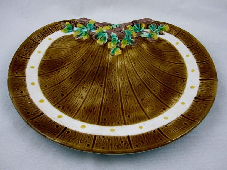 English Fence & Ivy Majolica Crescent Plate, TC Brown-Westhead, Moore & Co. In Good Condition For Sale In Philadelphia, PA