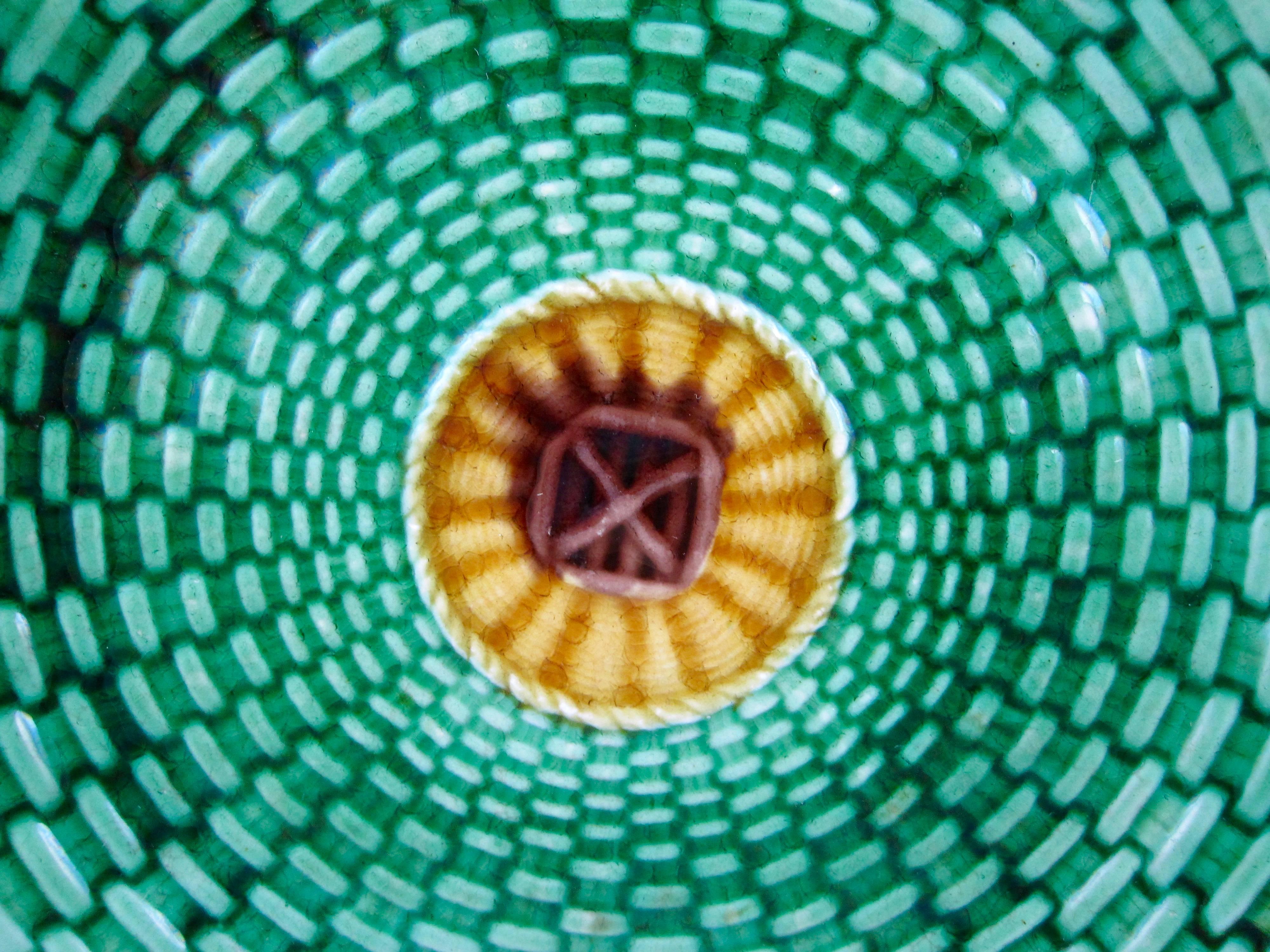 English 19th Century Wedgwood Reticulated Basket Weave Majolica Plate