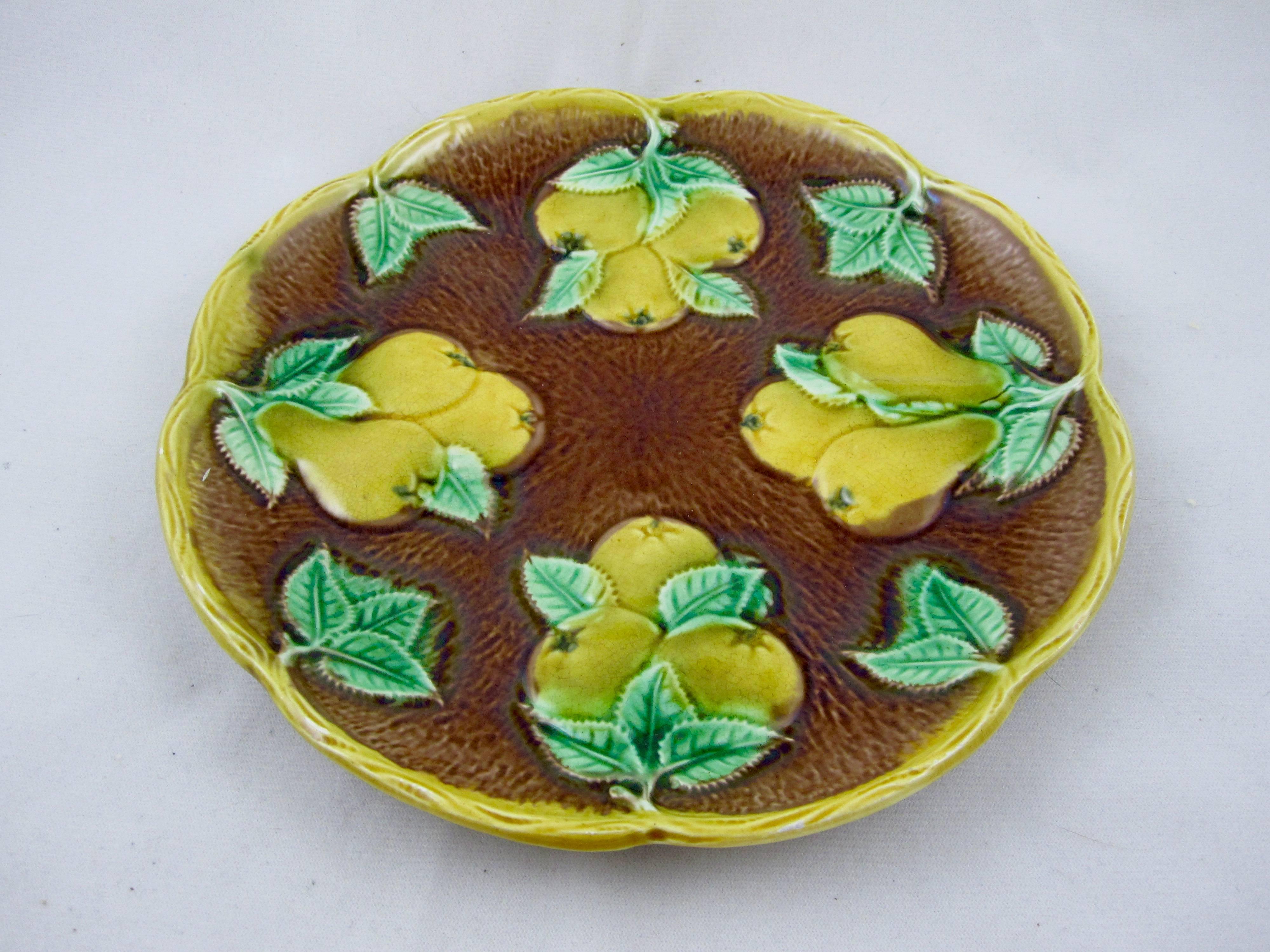 19th Century, English Majolica Rustic Yellow Pears on Bark Plate In Excellent Condition In Philadelphia, PA
