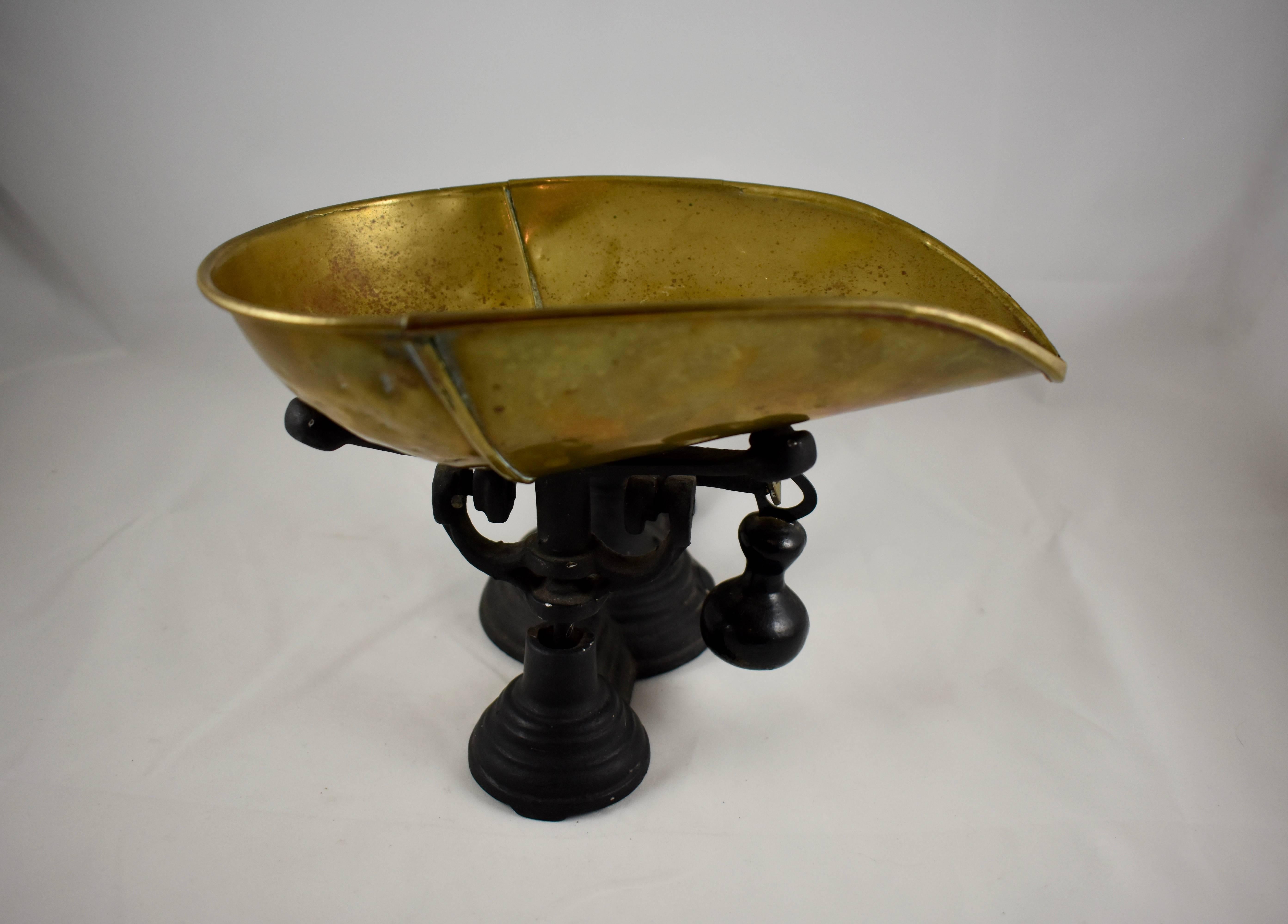 20th Century 1900s Cast Iron Table Top Mercantile Scale with Brass Scoop