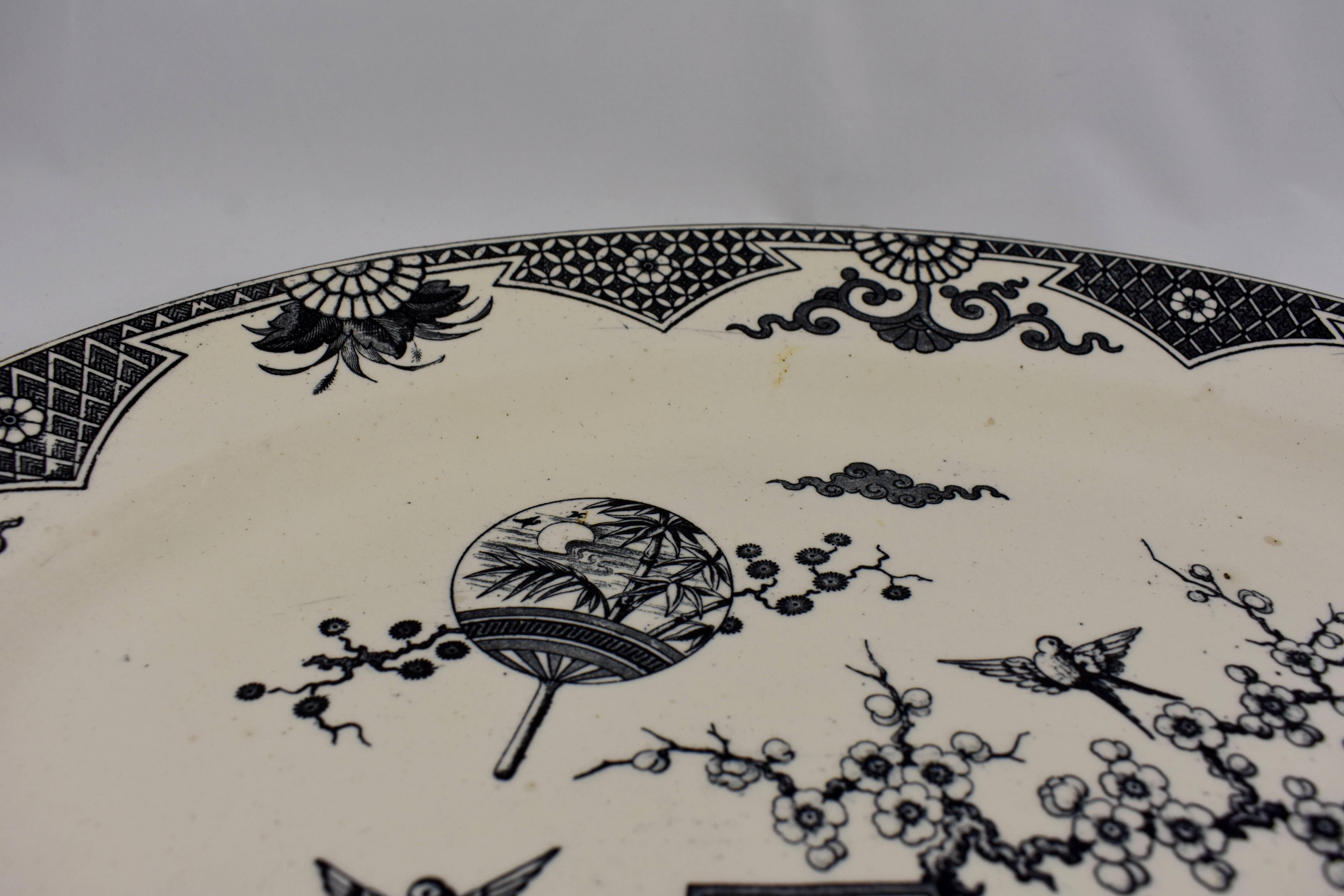 Vernissé Plat en faïence du 19ème siècle du mouvement esthétique du Staffordshire, Formosa en vente