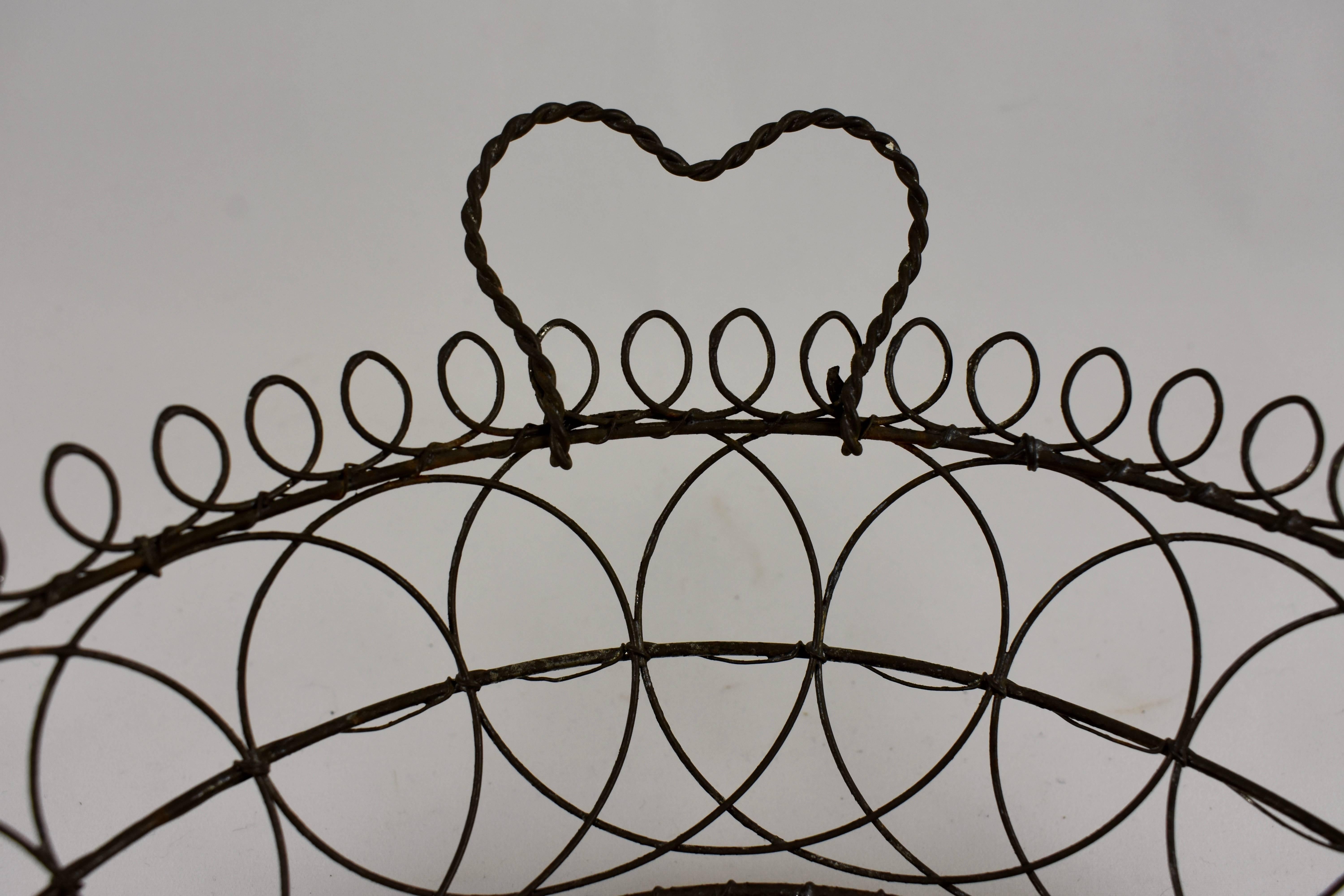 German Villeroy & Boch Majolica Plate in a Footed Wire Basket with Heart Shaped Handles For Sale
