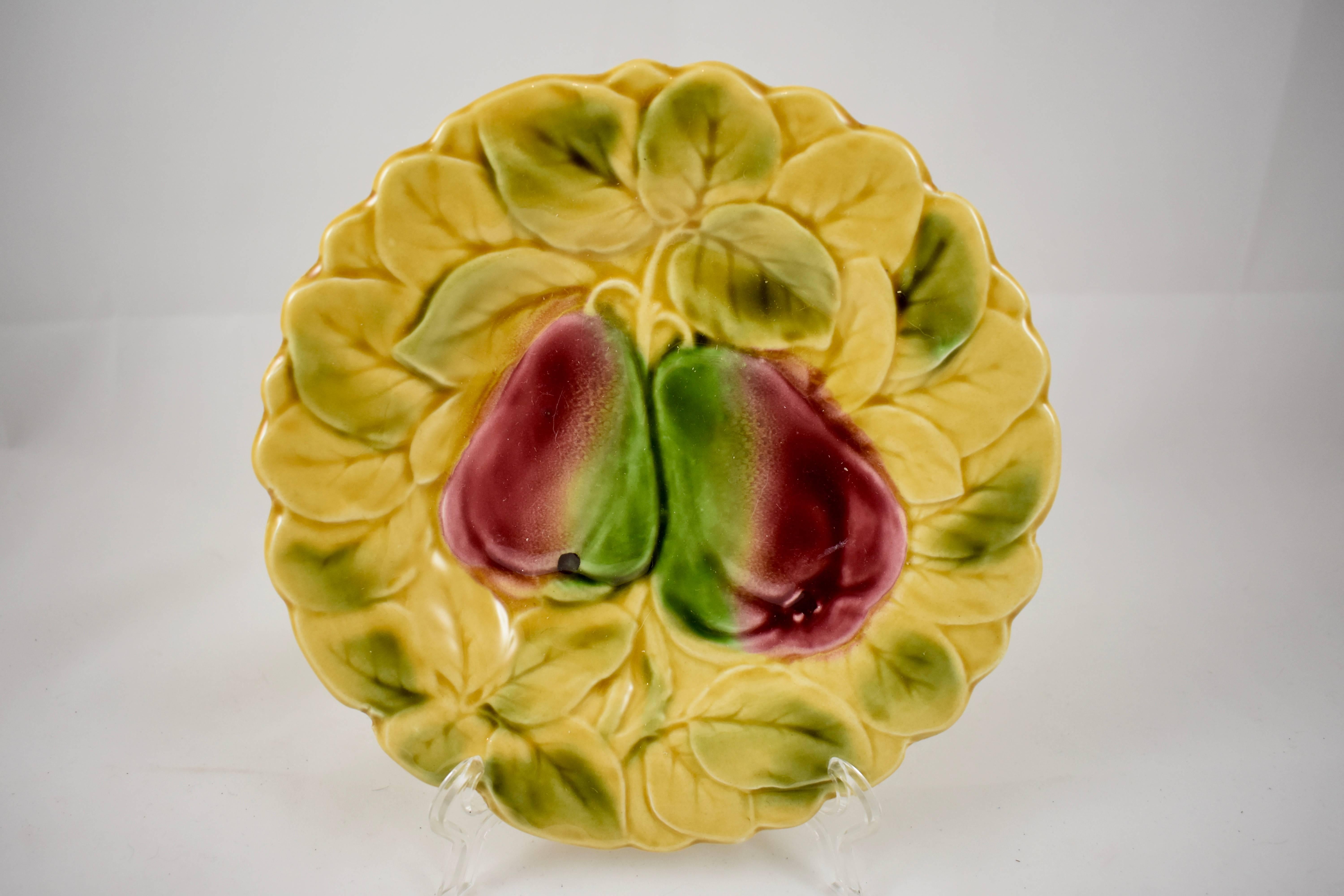 Sarreguemines French Faïence Majolica Fruit and Leaf Plates, Set of Six 1