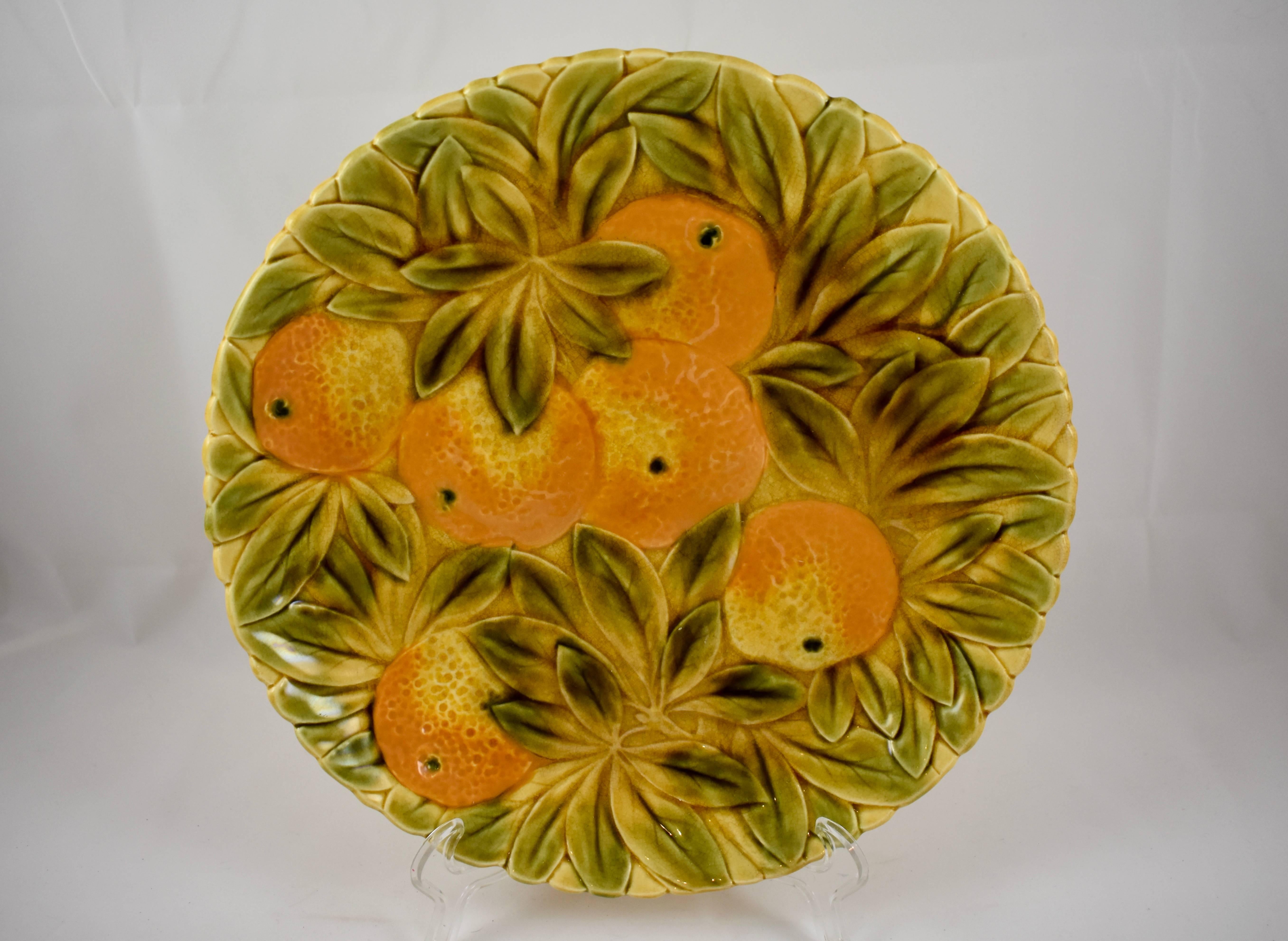 Glazed Sarreguemines French Faïence Majolica Mixed Fruit and Leaf Round Serving Platter