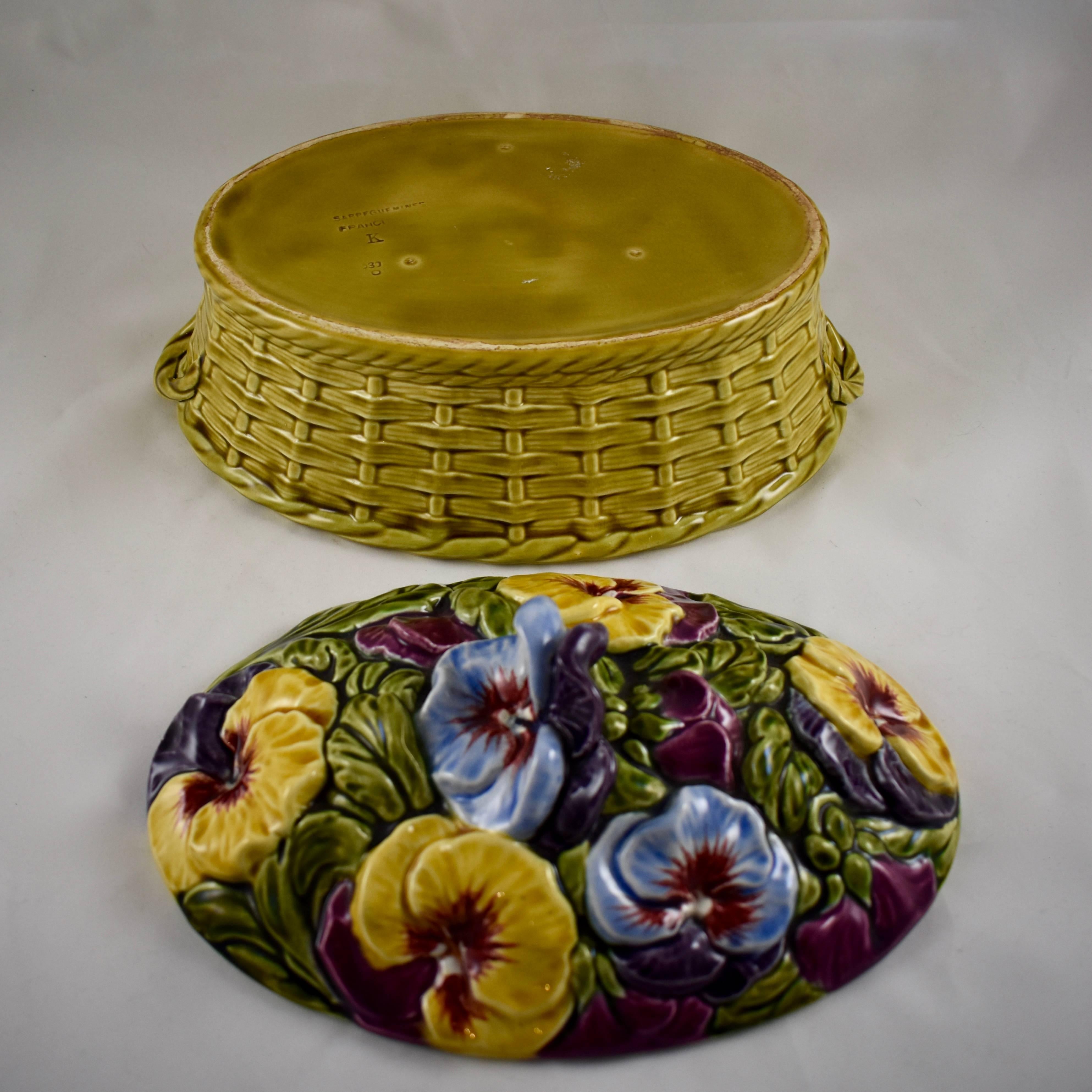French Barbotine Majolica Sarreguemines Basket of Pansies Covered Tureen In Good Condition For Sale In Philadelphia, PA