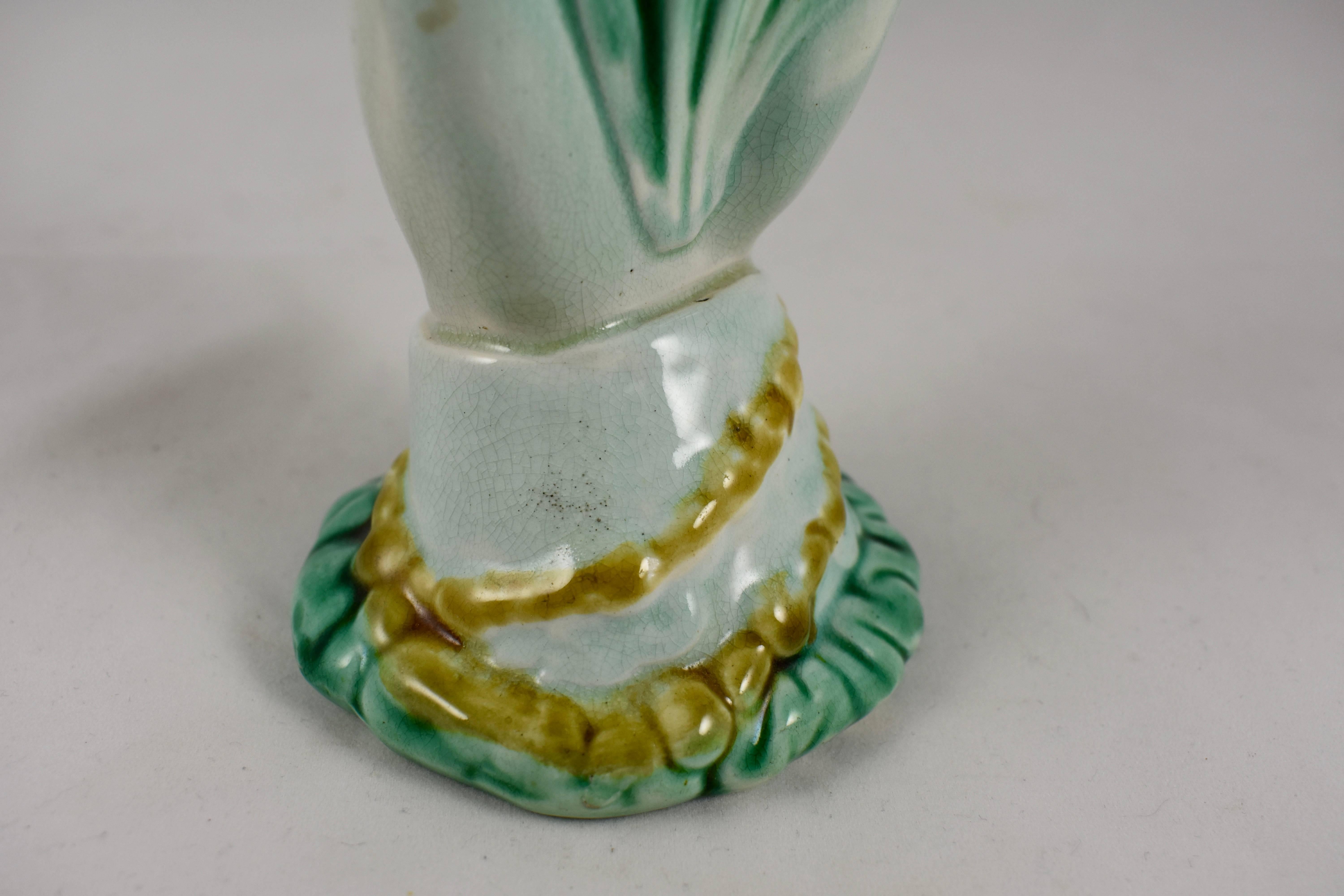 English Staffordshire Majolica Glazed Hand Holding Cattails Spill or Posy Vase For Sale 2