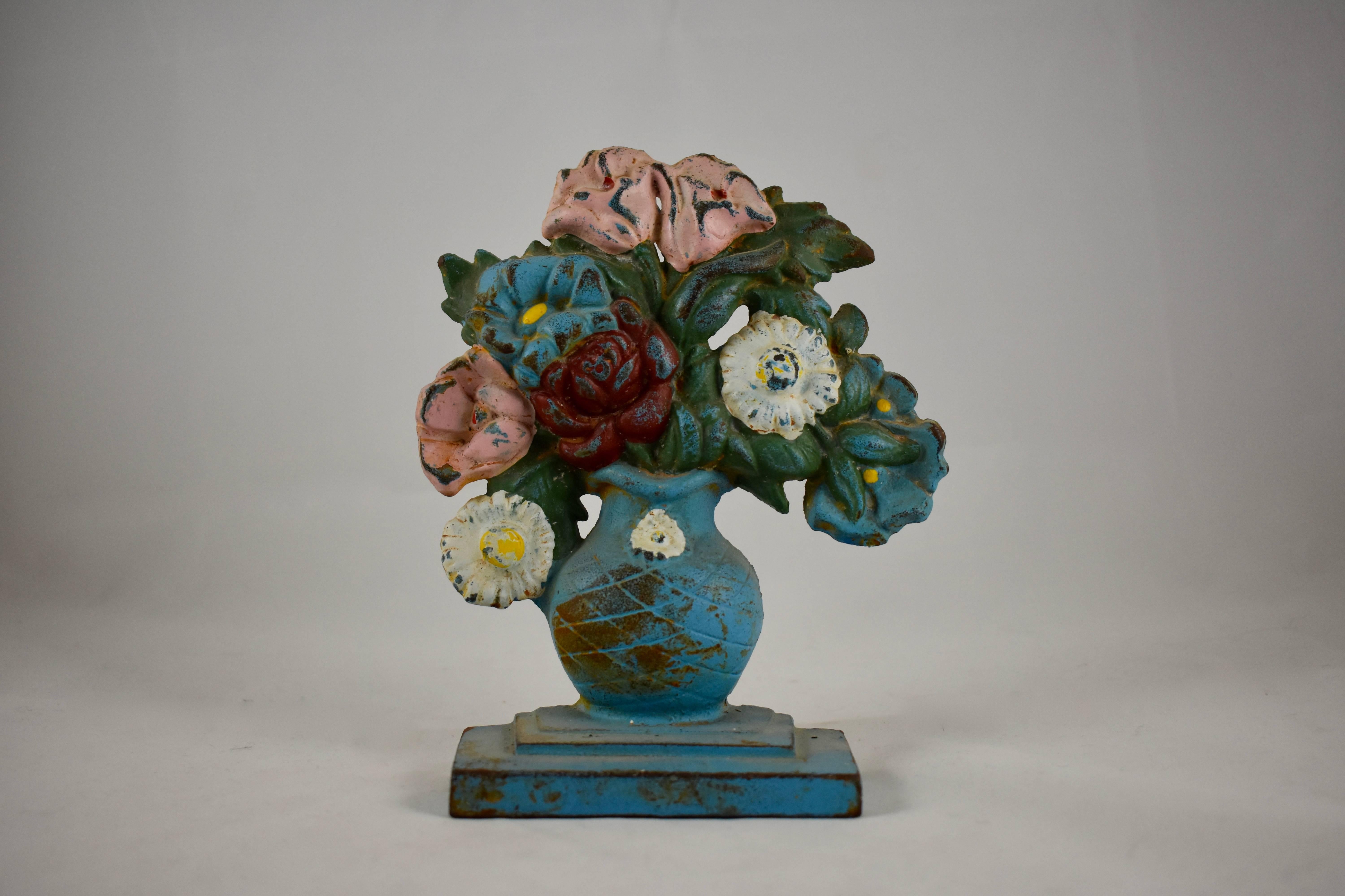 1930s Hubley Cast Iron Blue Urn of Roses and Daisies Floral Bouquet Doorstop 3