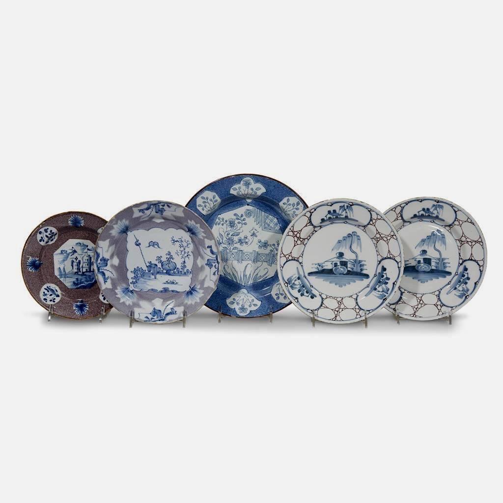 18th Century English Bristol Delftware Blue and Manganese Shallow Bowl 2
