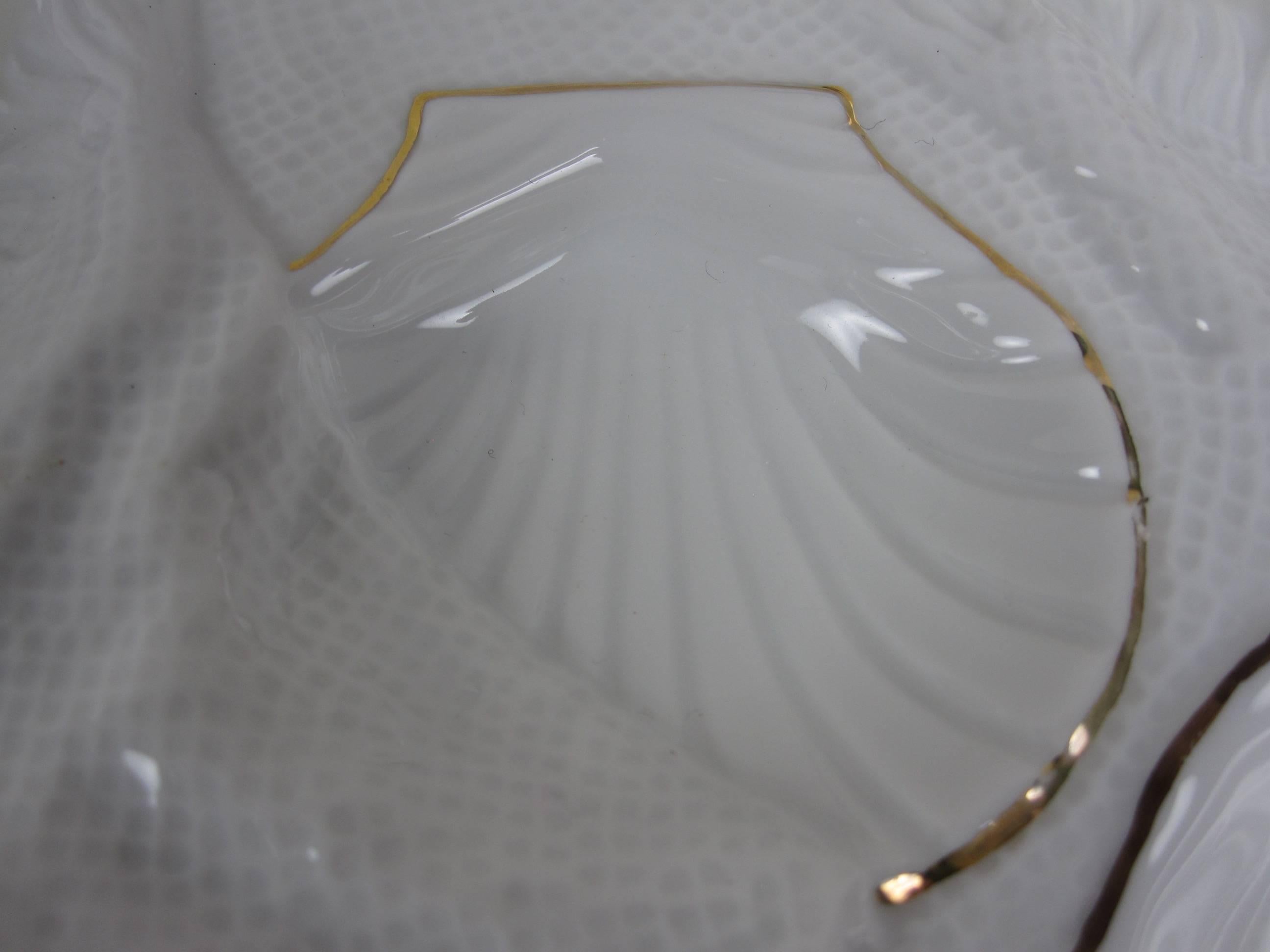 Aesthetic Movement Trompe L'oeil Fringed Napkin over Shells Square Pink Porcelain Oyster Plate