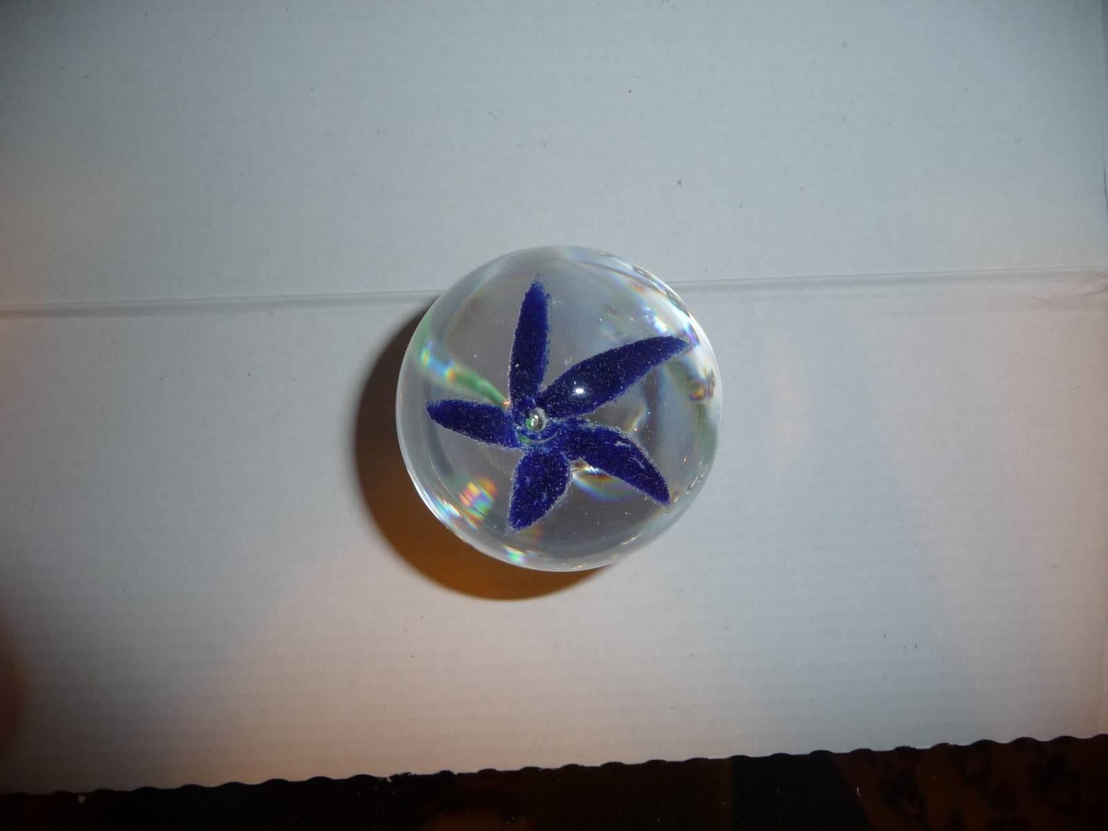 French Paperweight Daum France 