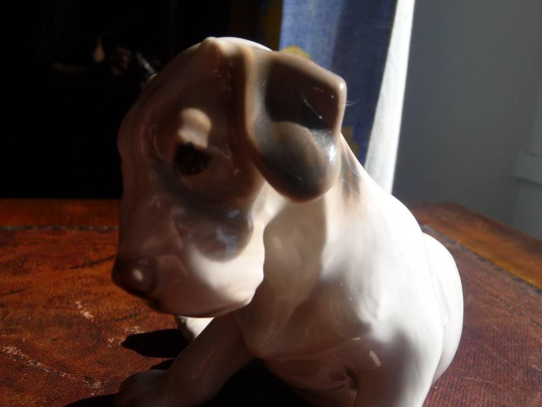 Danish Dahl Jensen Copenhagen, Porcelain Figurine Number 1008, Fox Terrier For Sale