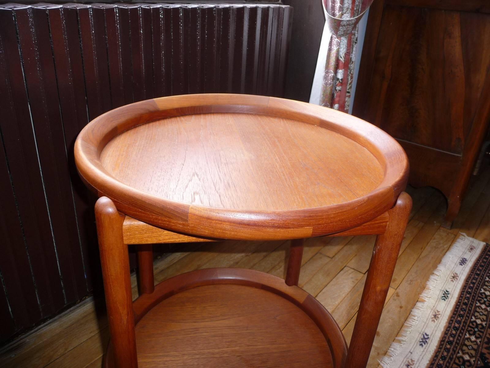 Scandinavian Rolling Side Table, circa 1960 For Sale 1