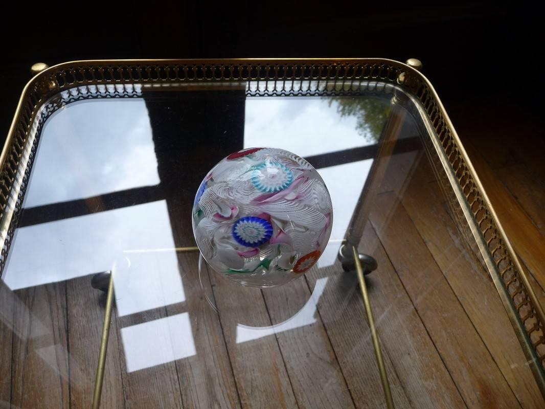 Murano Paperweight Latticino In Excellent Condition In Grenoble, FR