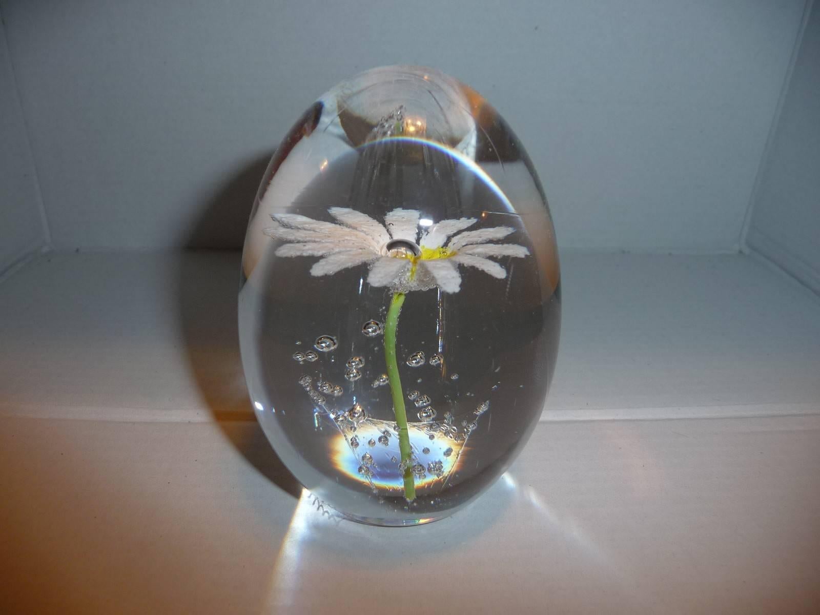 20th Century Paperweight Egg Daum Daisy Flower For Sale