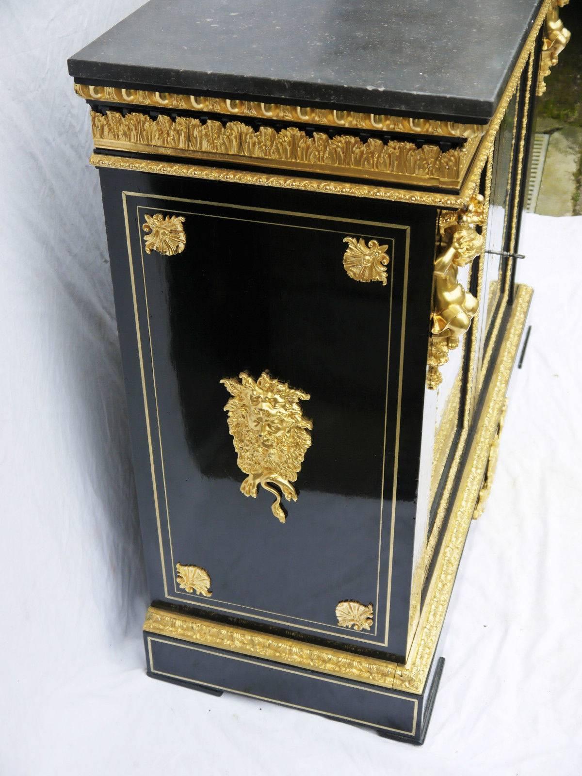 Buffet in Louis XIV Style Boulle Marquetry and Gilded Bronze, circa 1780-1800 In Excellent Condition In Grenoble, FR