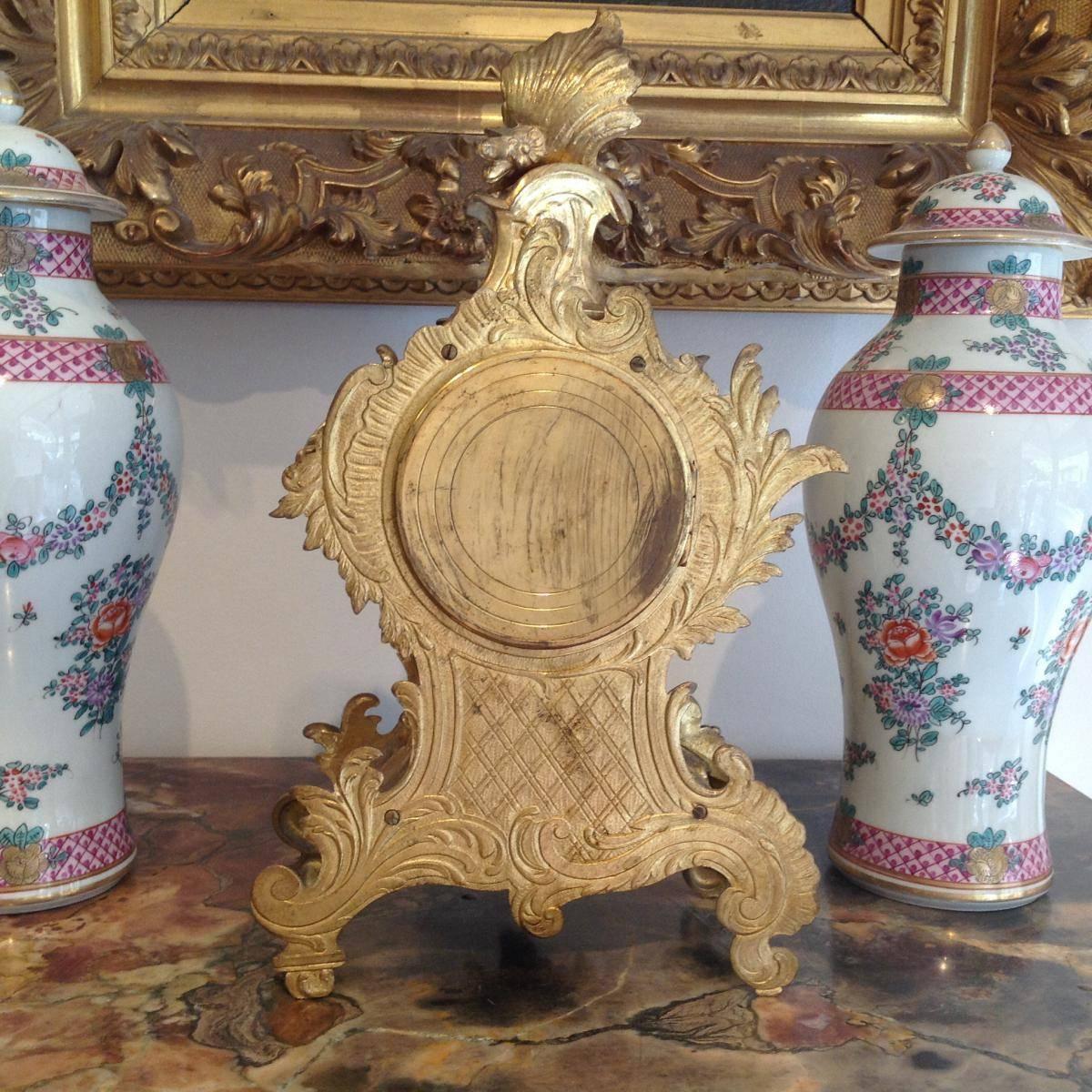 19th Century Pendulum Louis XV Style Gilt Bronze and Porcelain Plates For Sale
