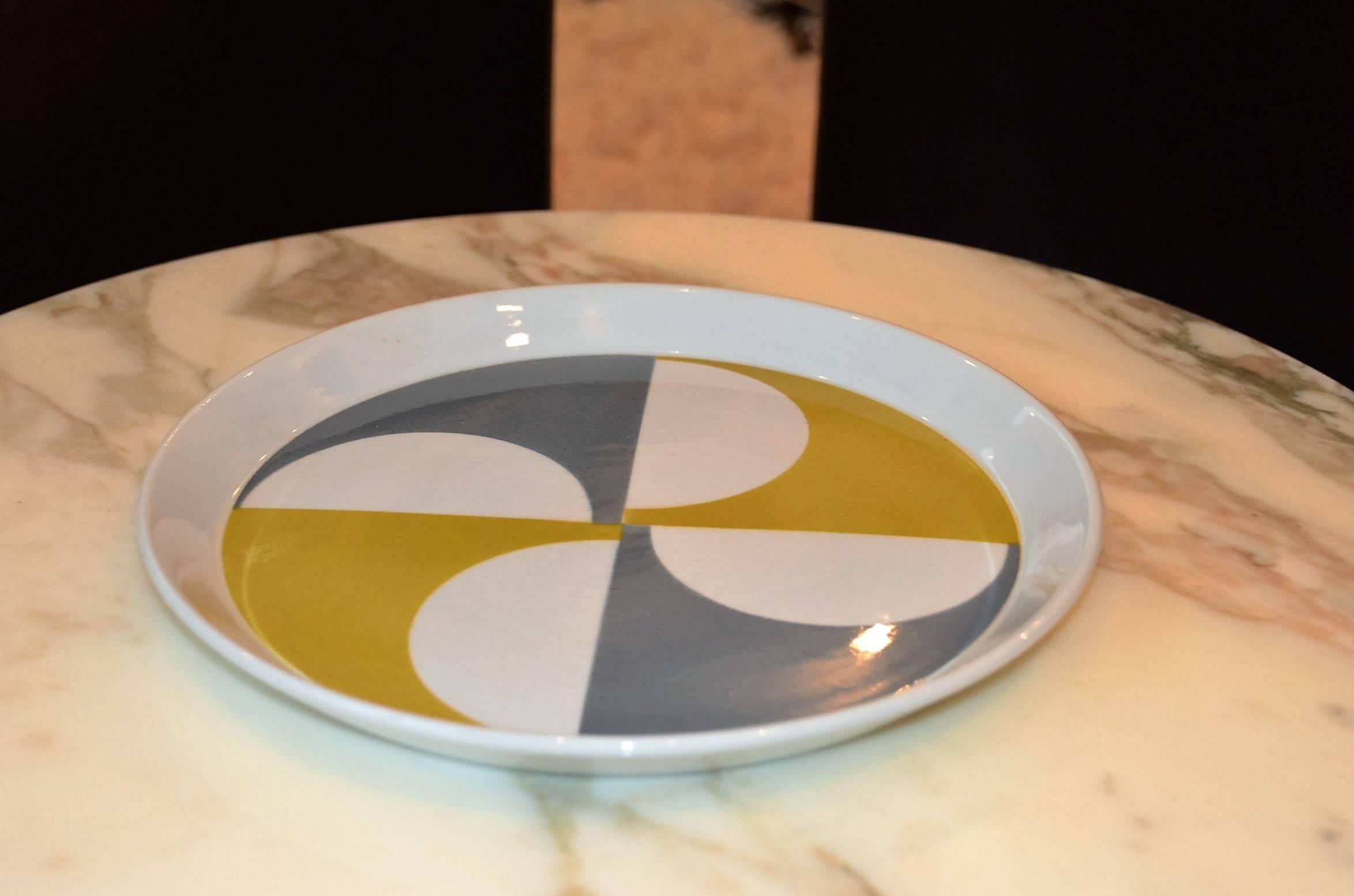 Italian Modernist Colorful Plate Designed by Gio Ponti Plate, Italy, 1960s