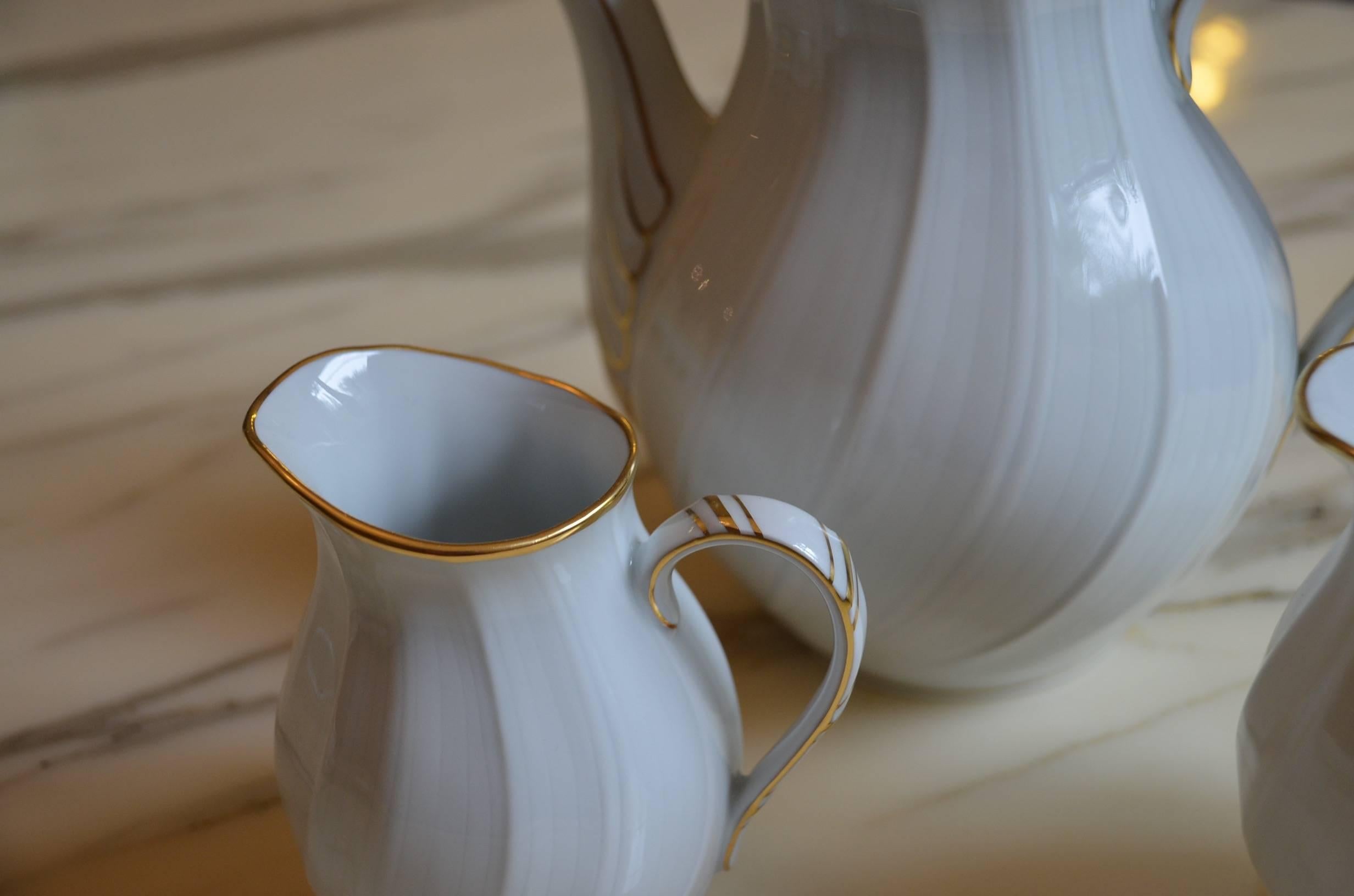 Bernardaud Limoges Porcelain Tea Service, France 4