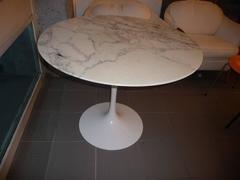 Dining Table Eero Saarinen Tulip, Top Arabescato Marble