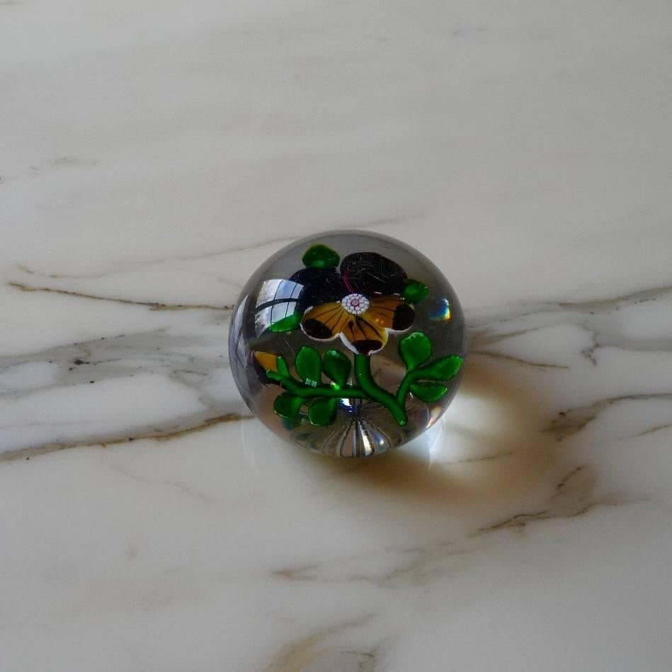 Baccarat, Beautiful Victorian Vintage Paperweight 1