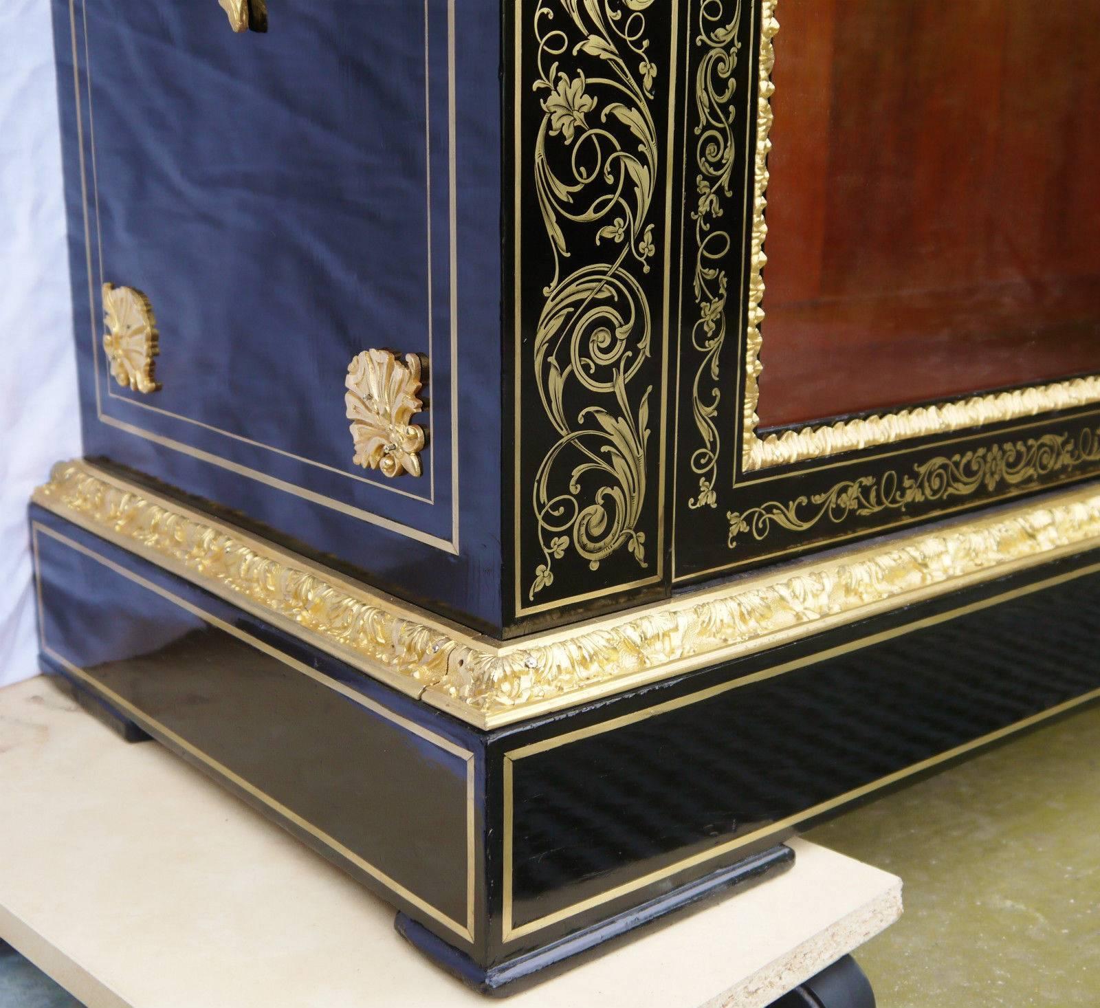 Buffet in Louis XIV Style Boulle Marquetry and Gilded Bronze, circa 1780-1800 5
