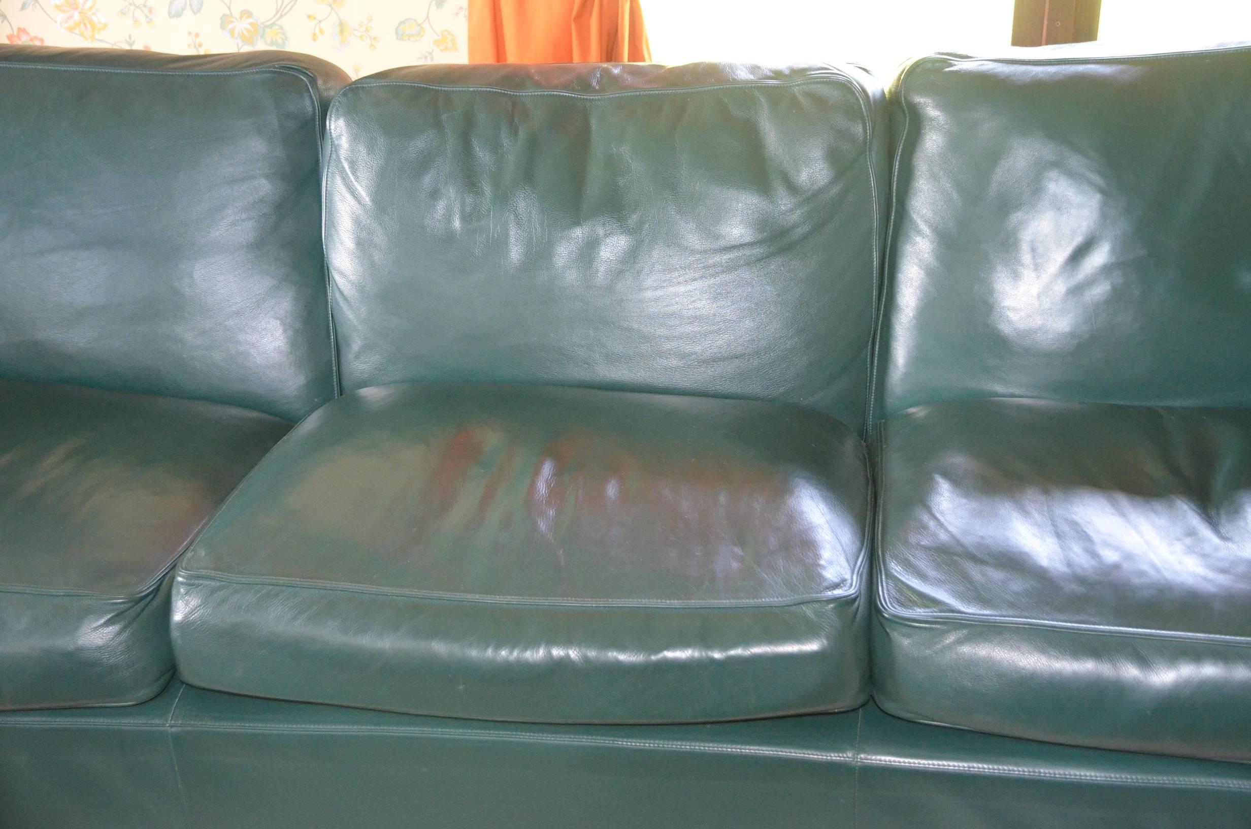Three-Seat Leather Sofa 'Socrate' by Poltrona Frau, Italy In Excellent Condition In Grenoble, FR