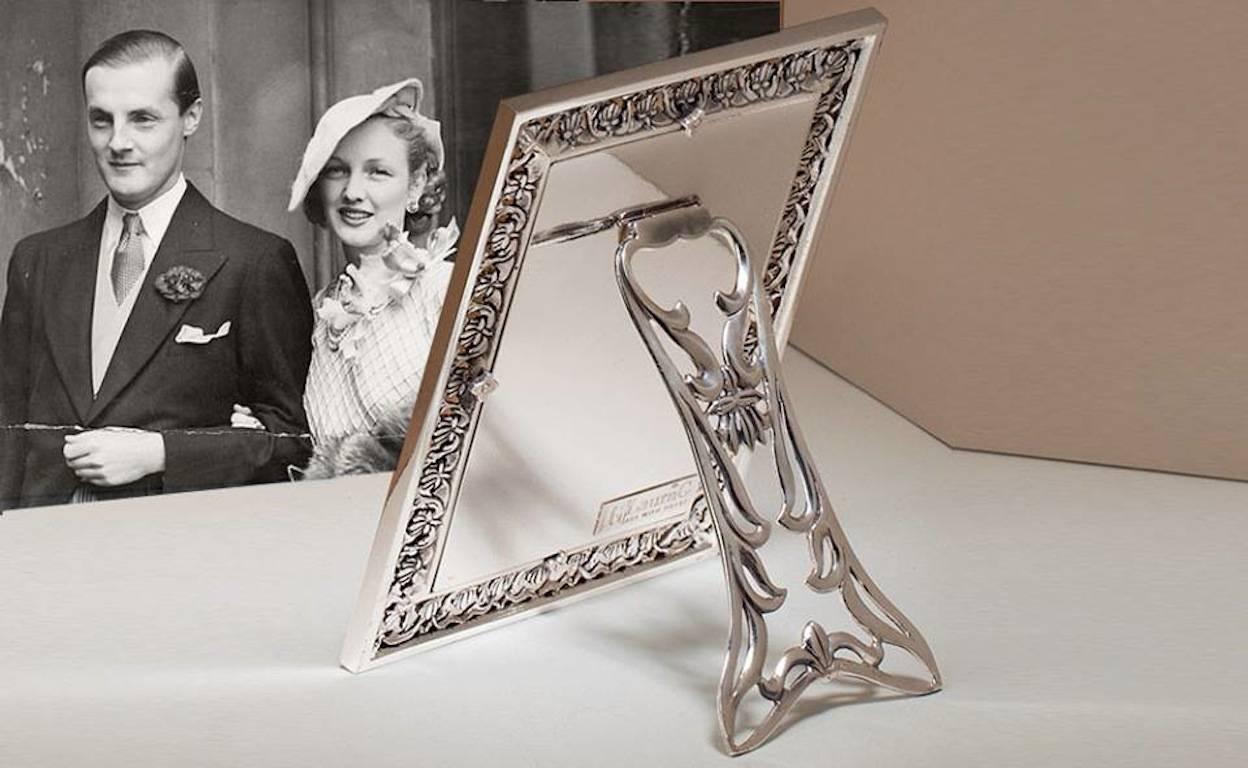 Contemporary ITALIAN Photo Frame Silver Handmade , Trust  For Sale