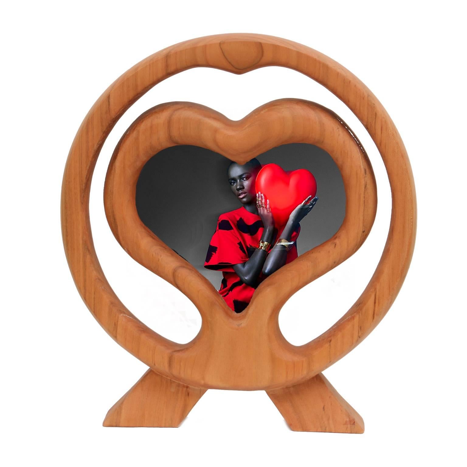  Italian Large Photo Frame in Cherry Wood , Wood Heart In Good Condition For Sale In Sarezzo, IT